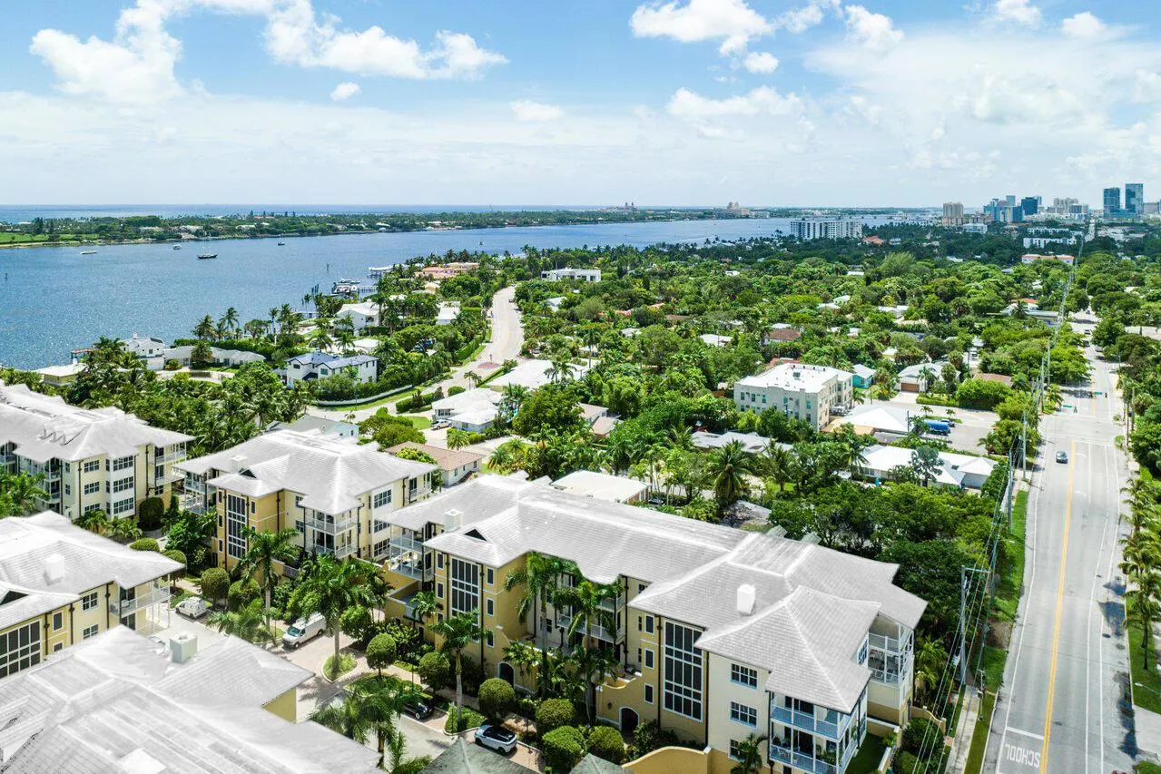 3940 N Flagler Drive, #303