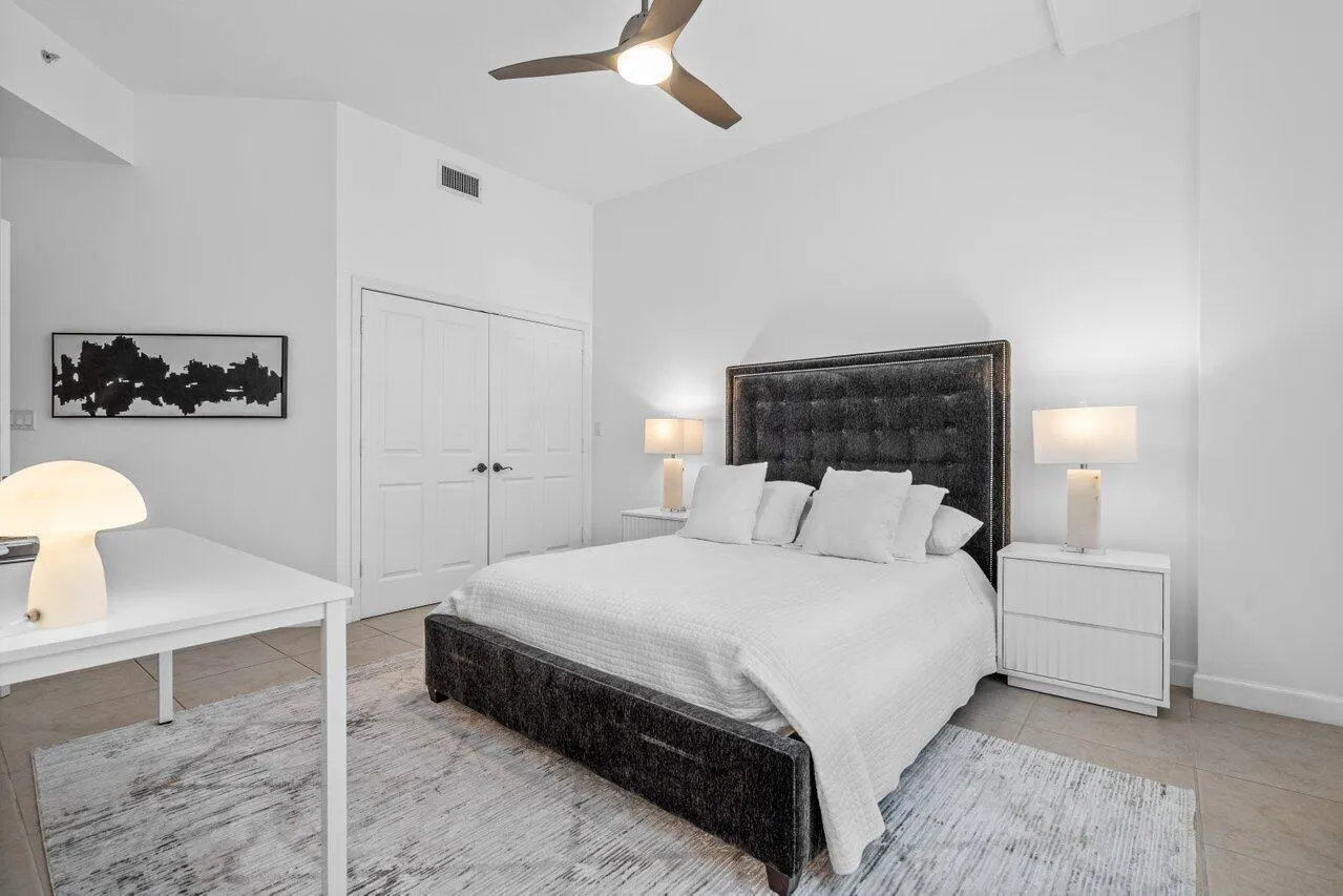 3940 N Flagler Drive, #303