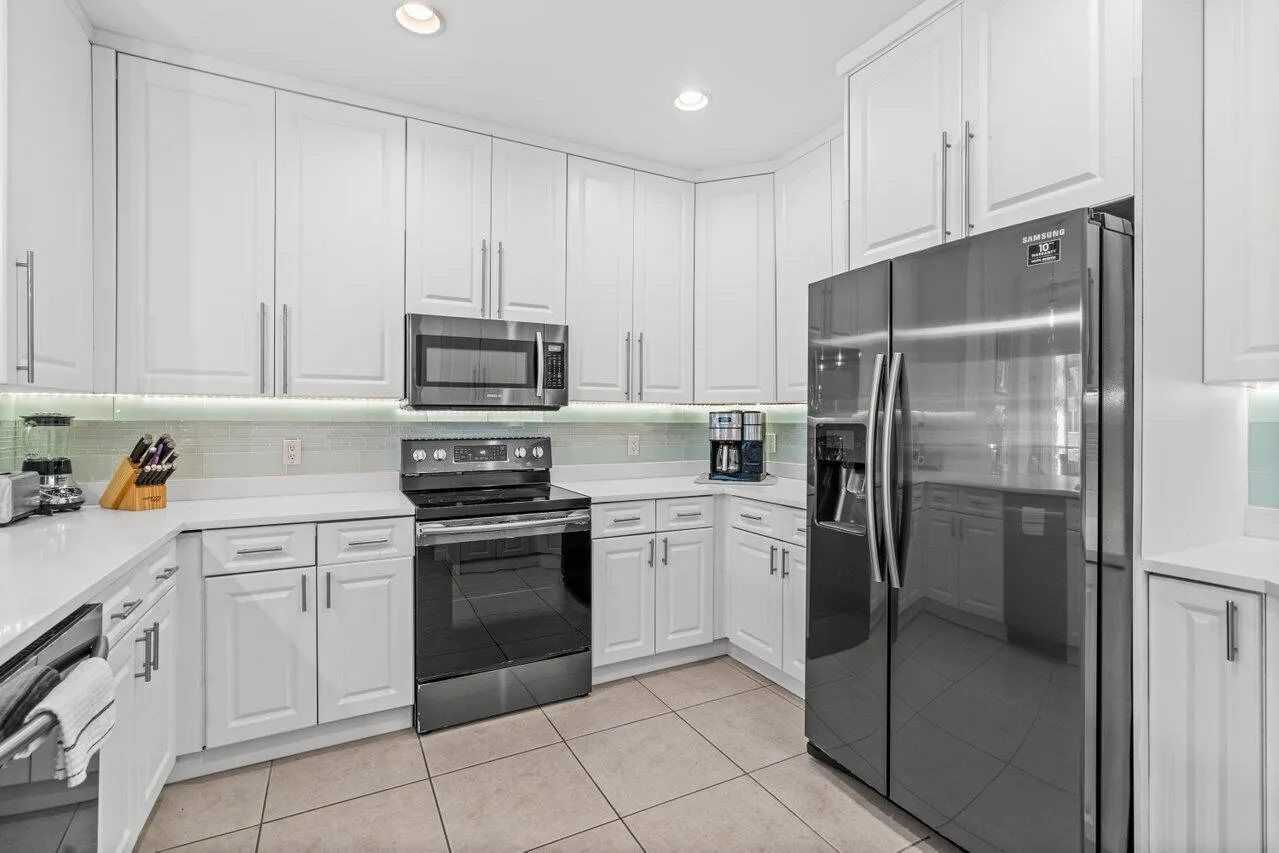 3940 N Flagler Drive, #303