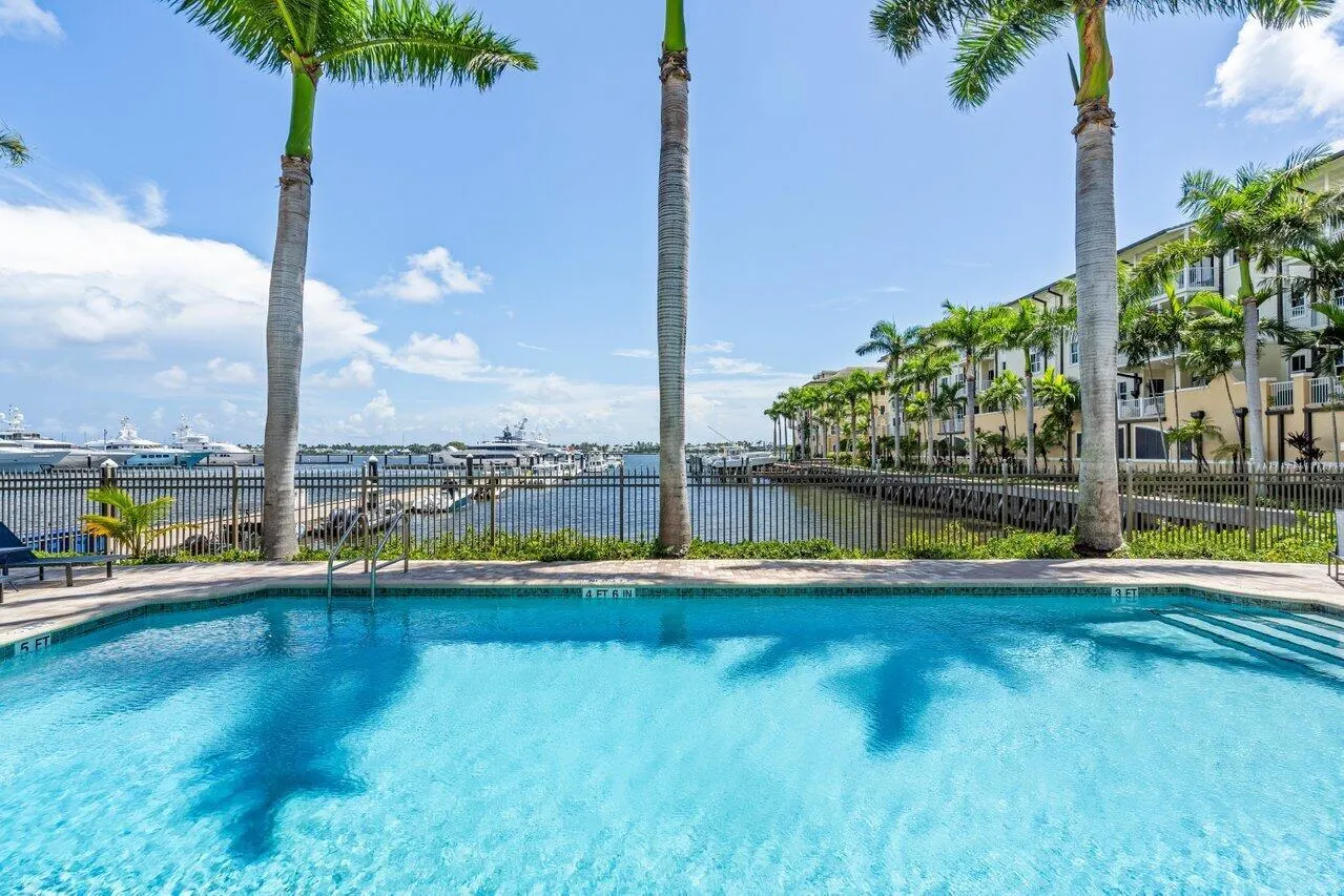 3940 N Flagler Drive, #303