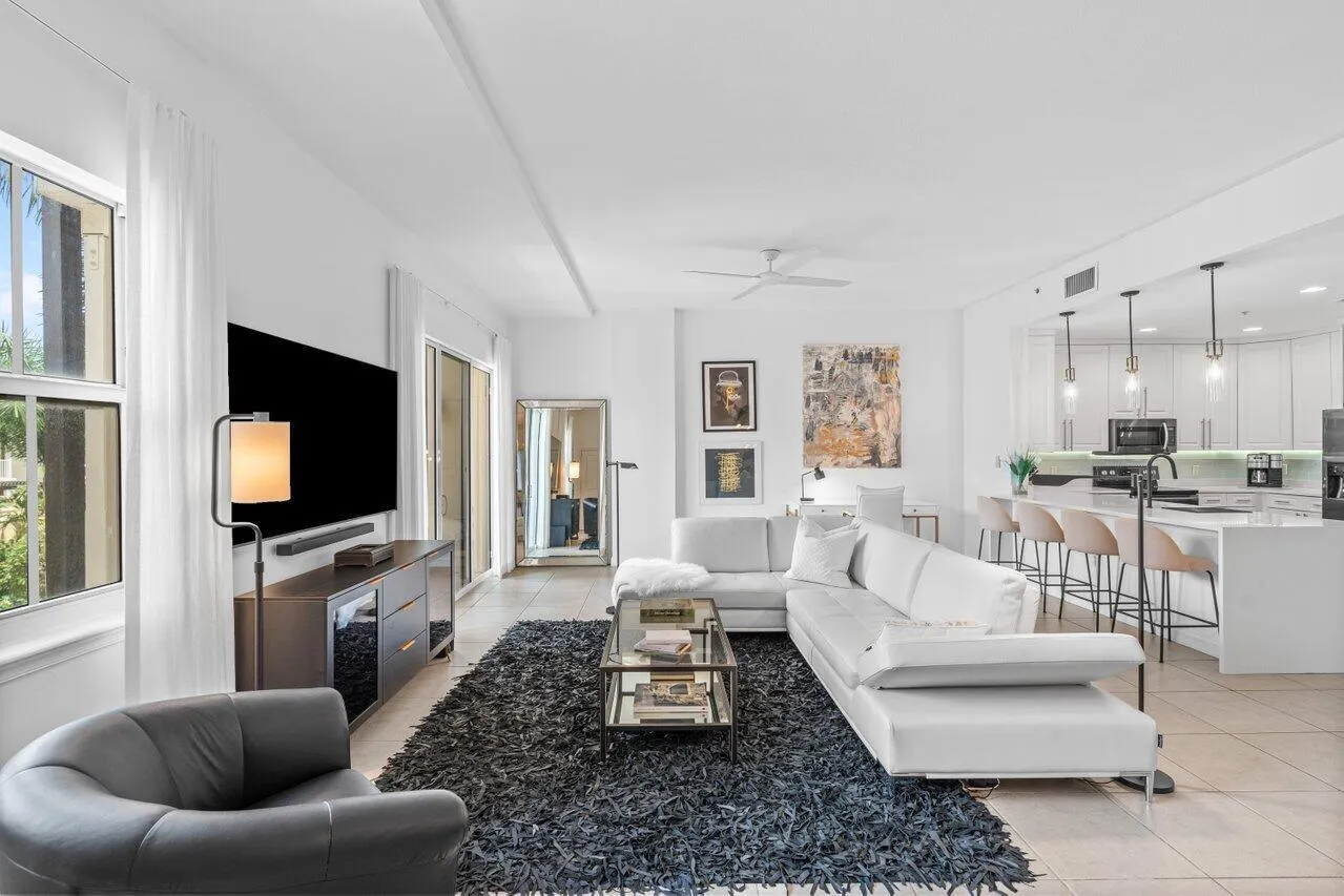 3940 N Flagler Drive, #303