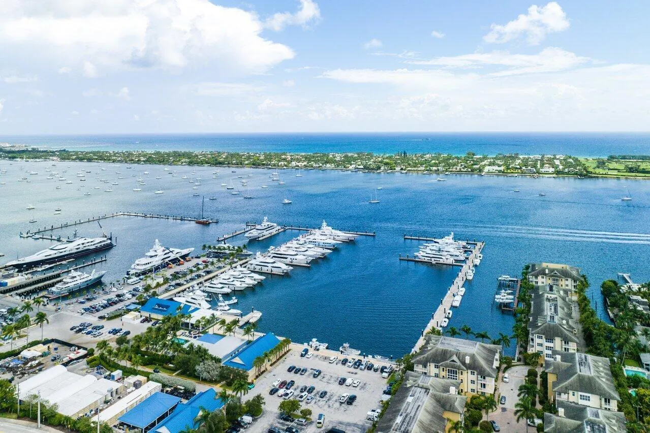 3940 N Flagler Drive, #303