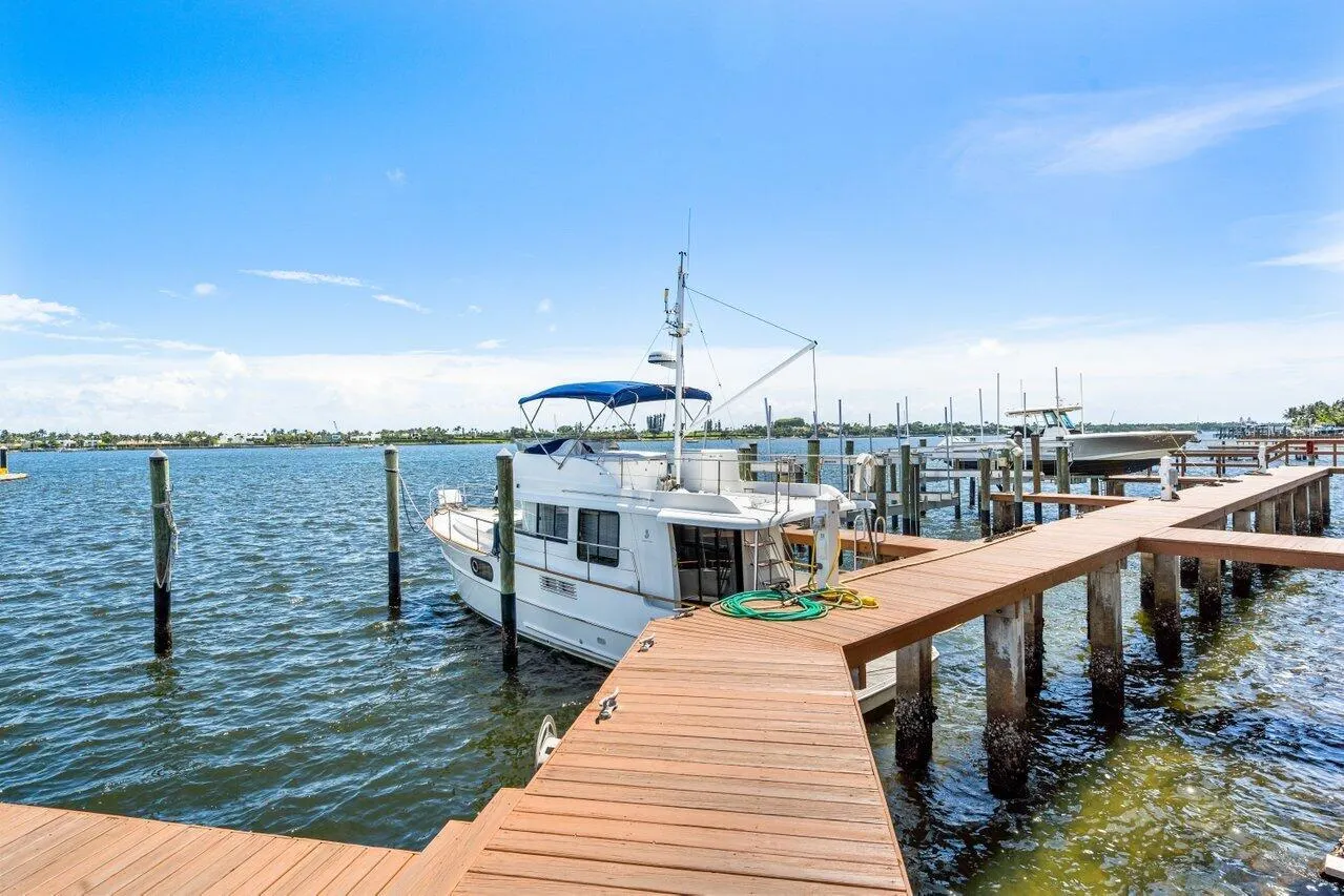 3940 N Flagler Drive, #303