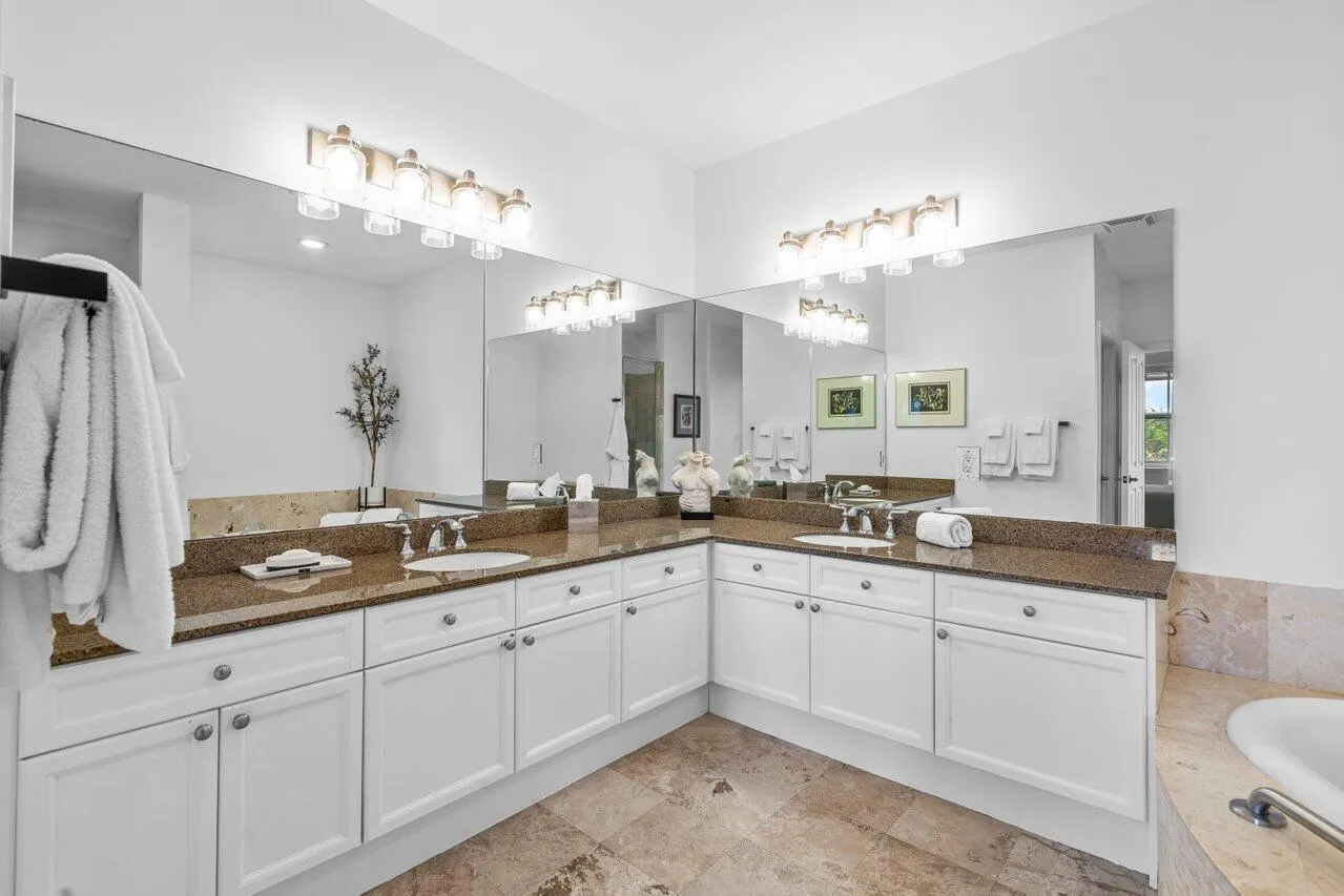 3940 N Flagler Drive, #303