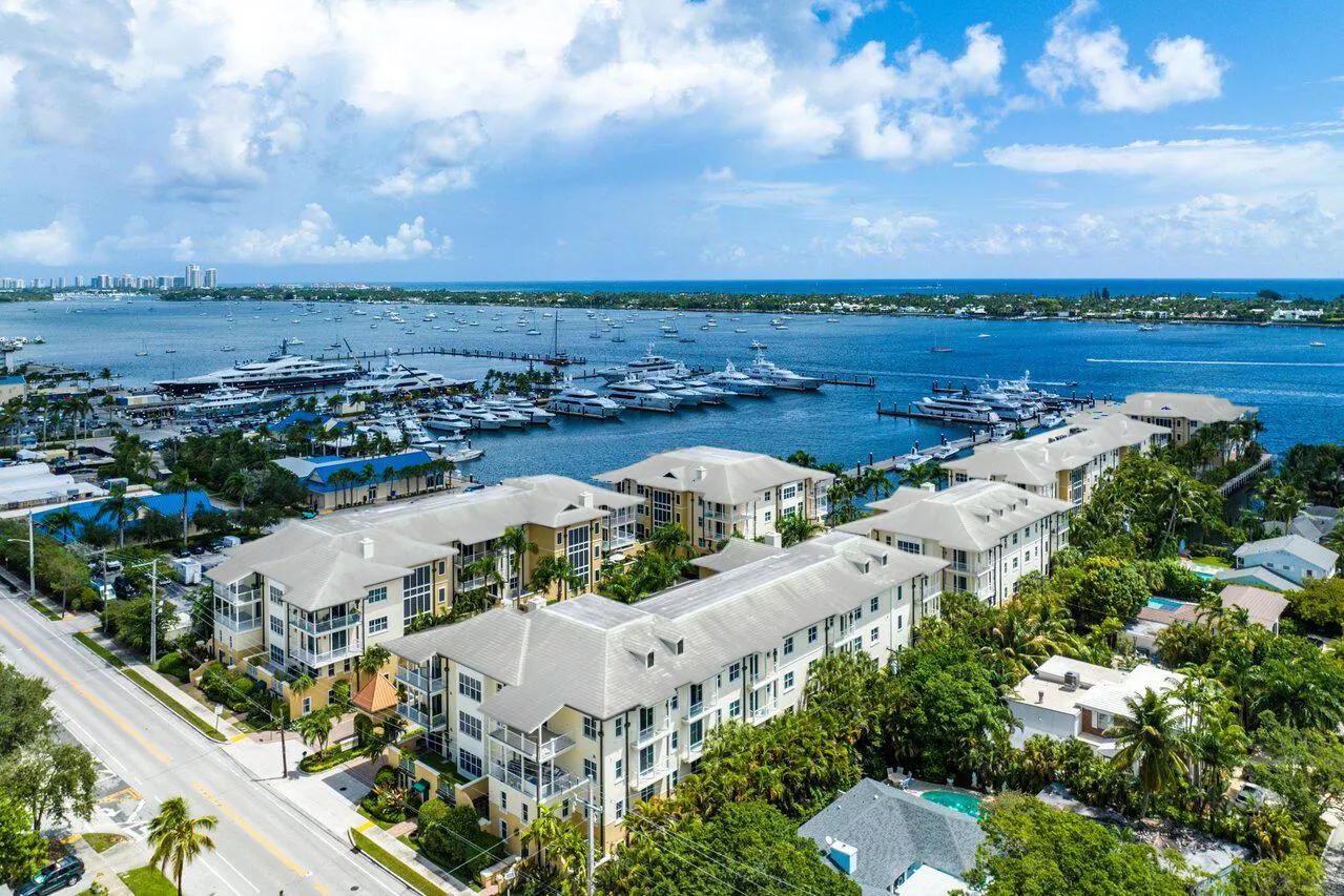 3940 N Flagler Drive, #303