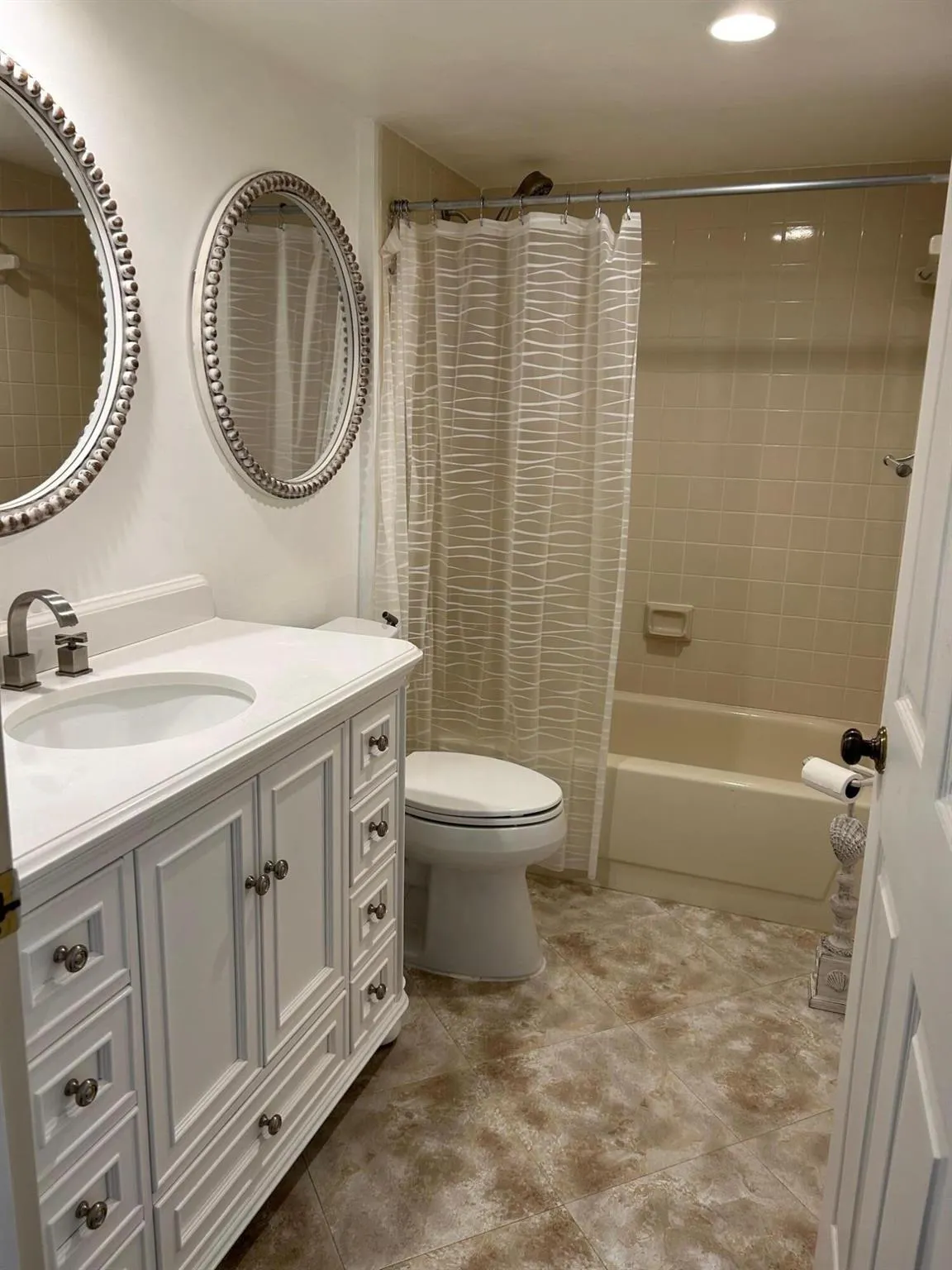 3635 Whitehall Drive, #304