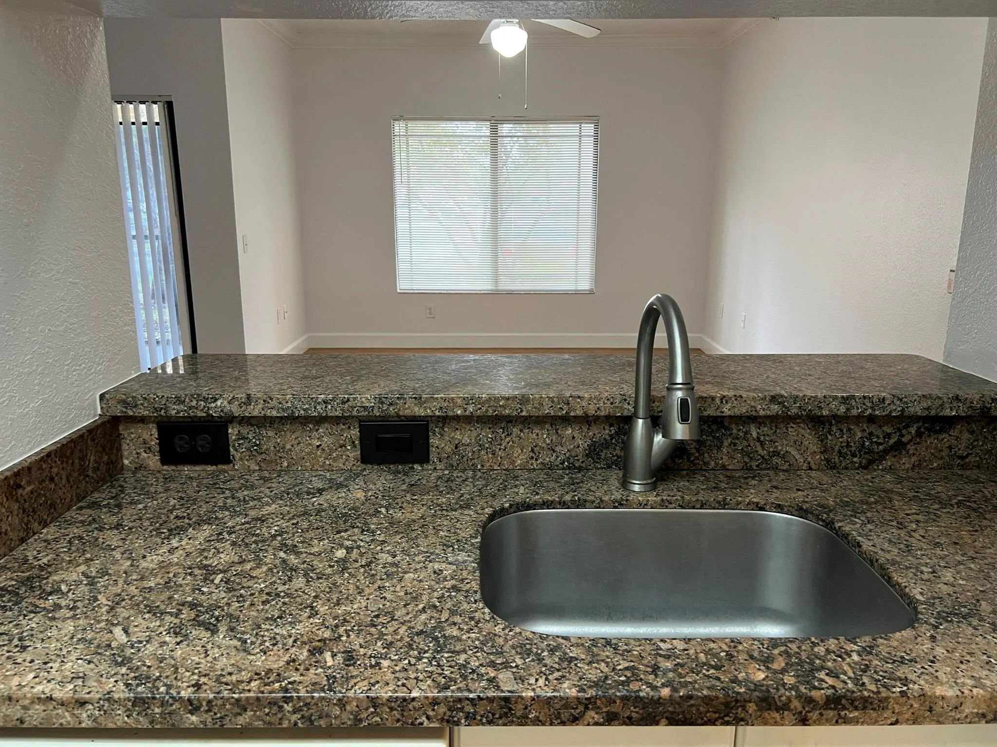2811 Grande Parkway, #105