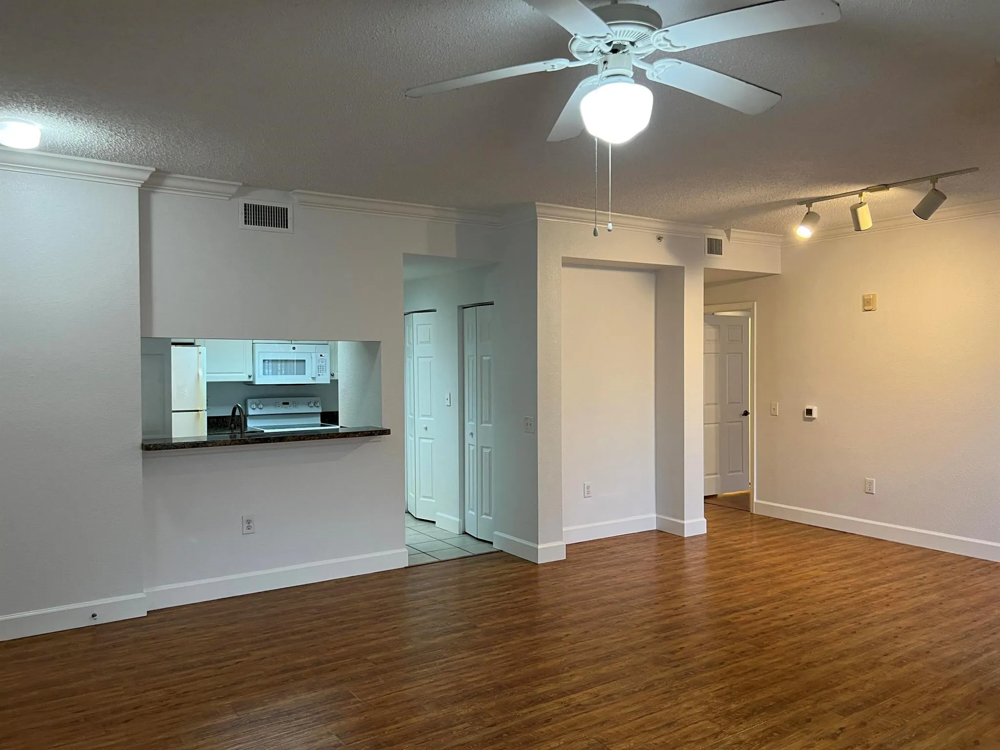 2811 Grande Parkway, #105