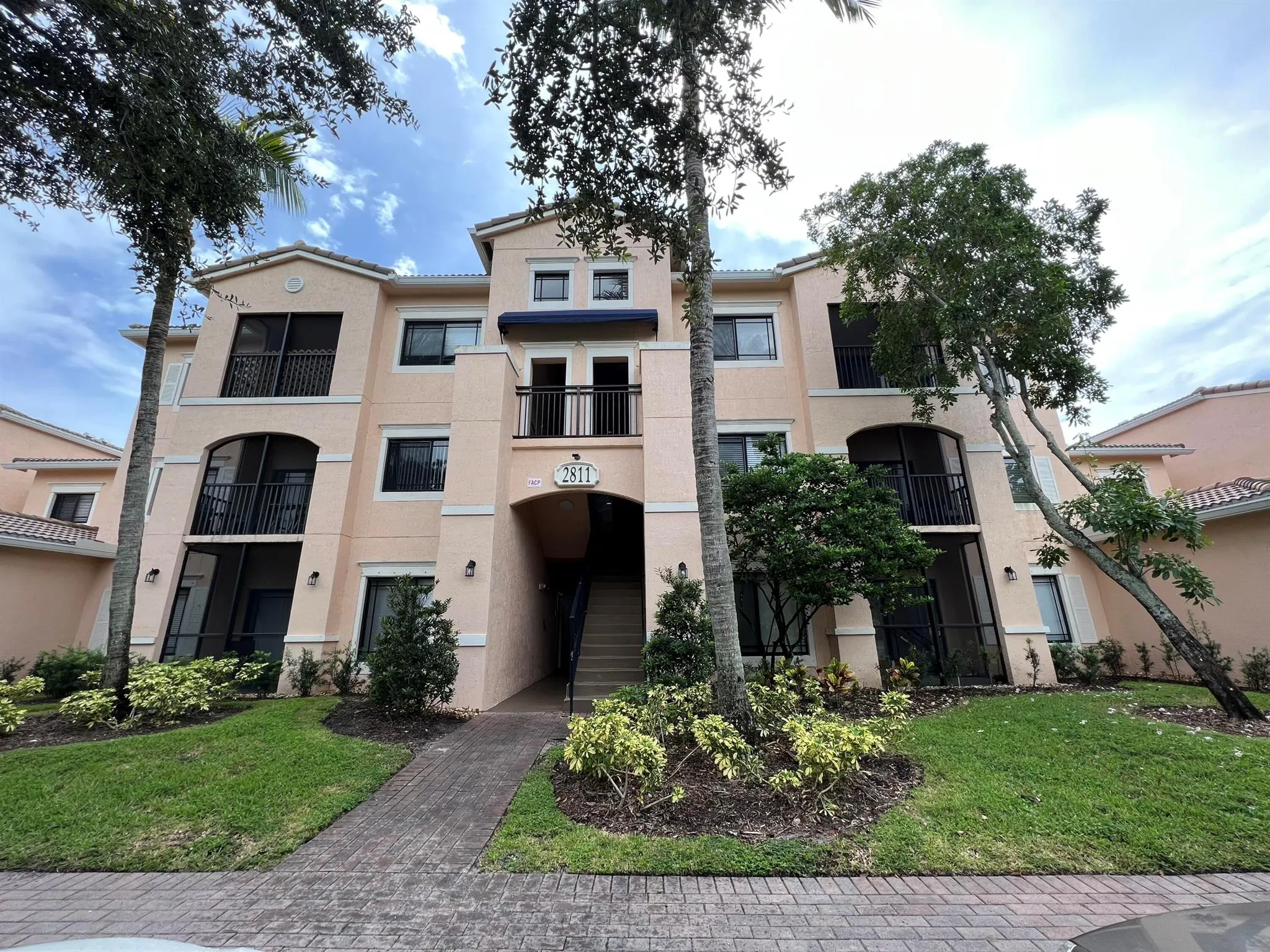 2811 Grande Parkway, #105