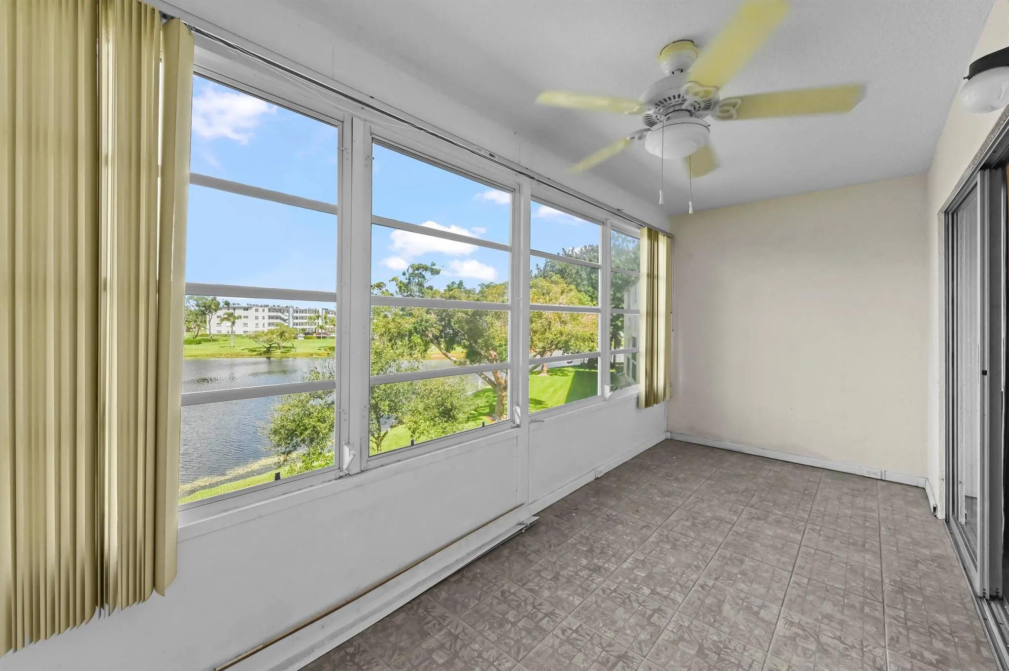 3046 Newcastle C
