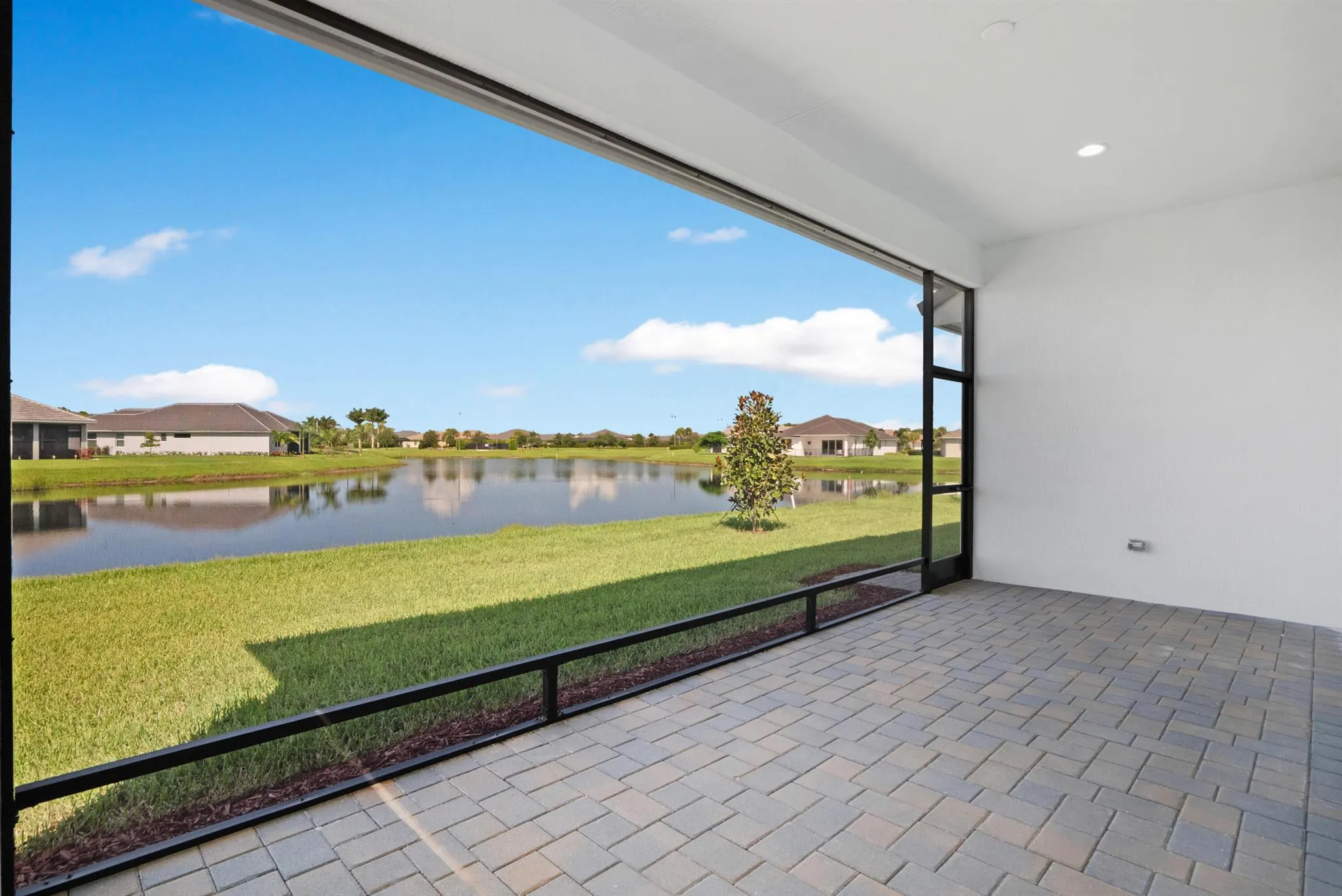 12446 SW Sunrise Lake Terrace