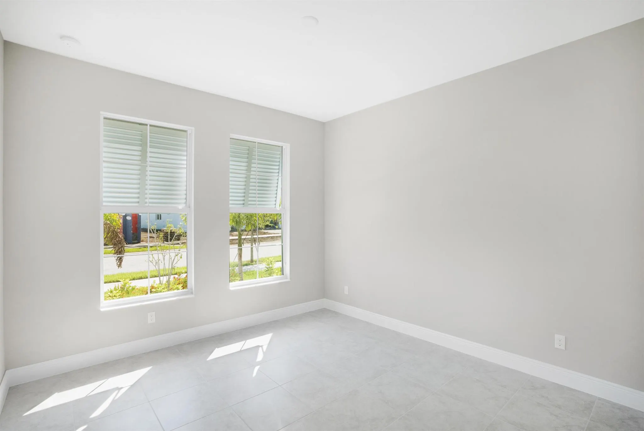 12446 SW Sunrise Lake Terrace