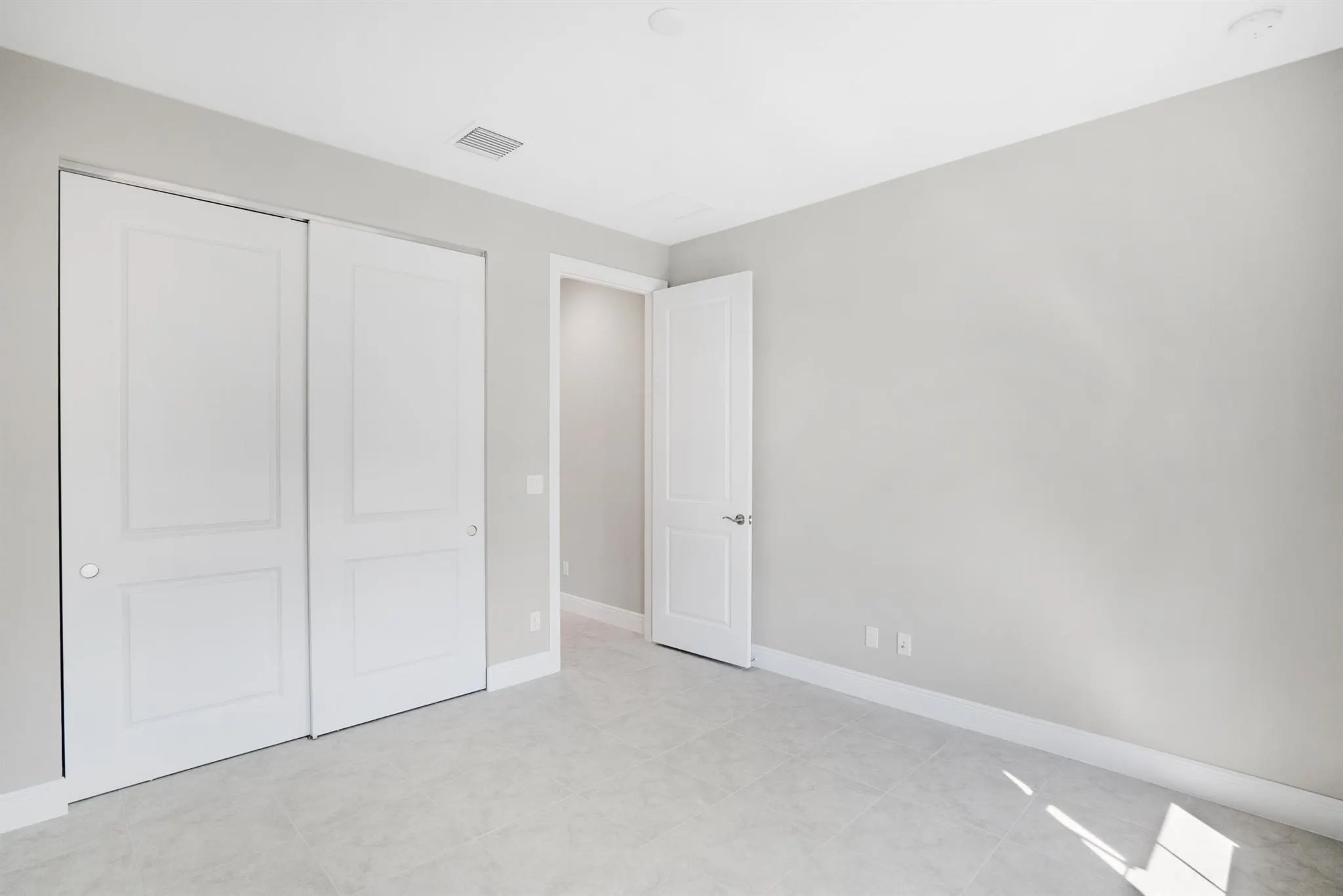 12446 SW Sunrise Lake Terrace