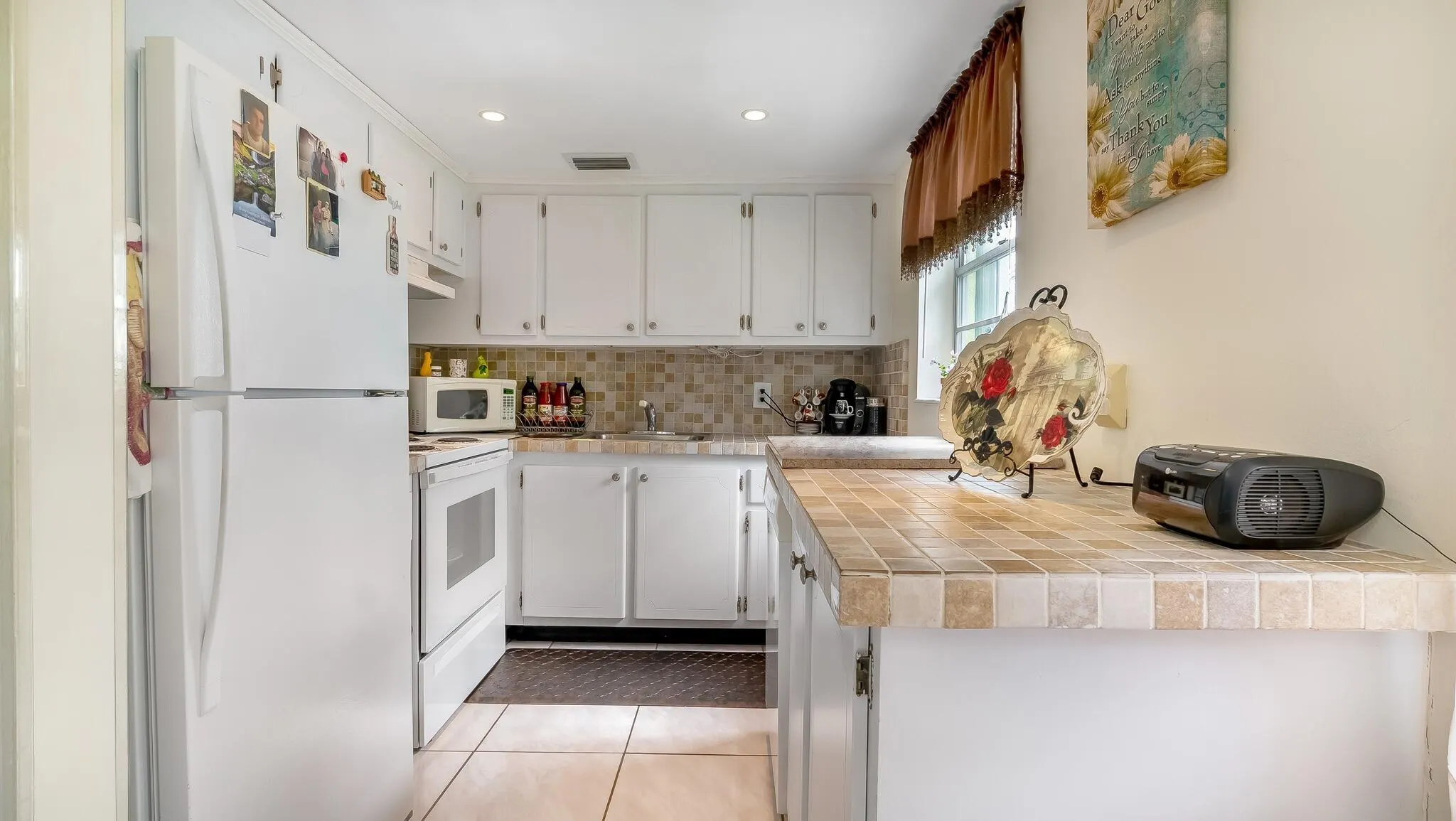 239 Windsor K