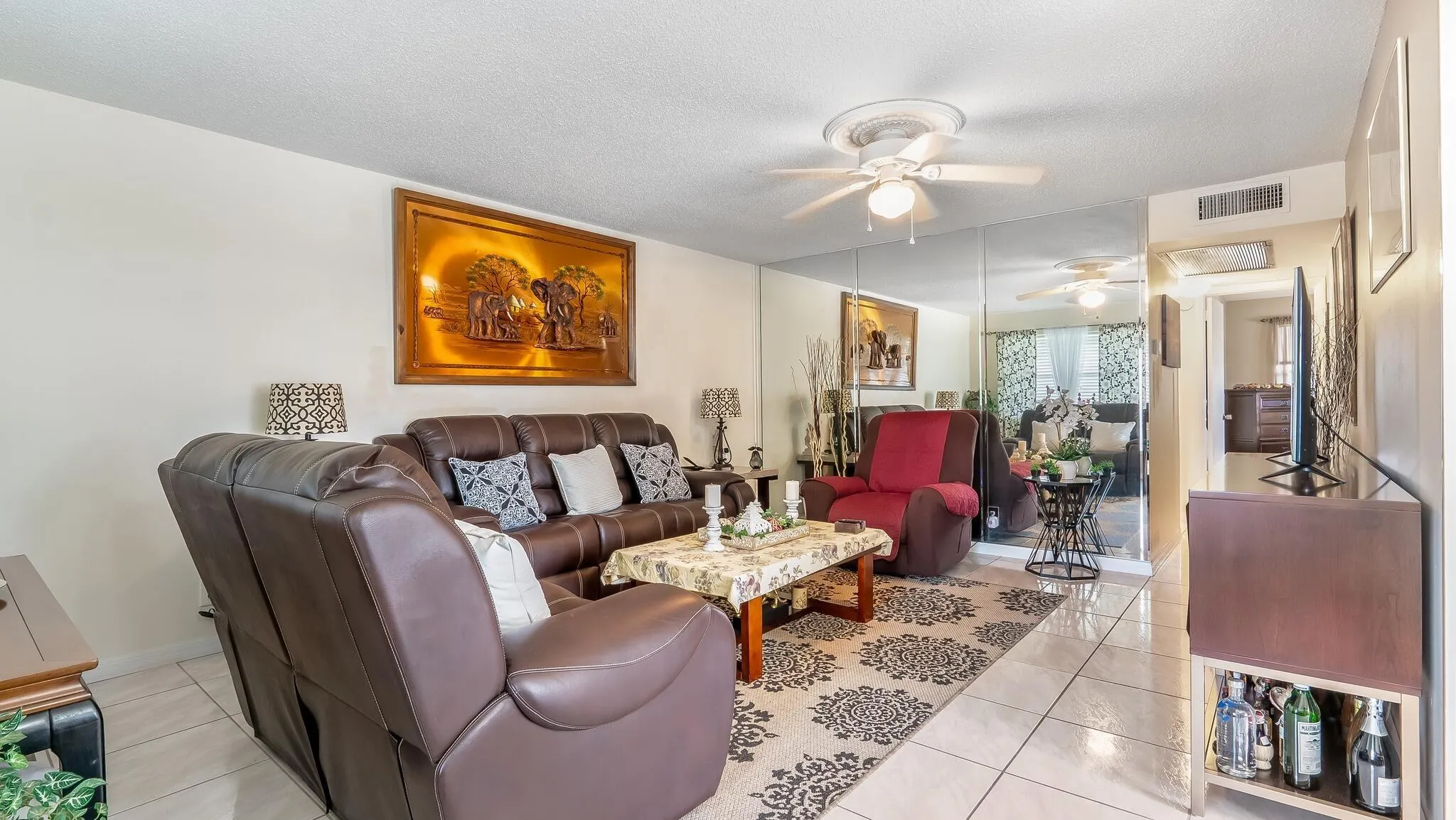 239 Windsor K