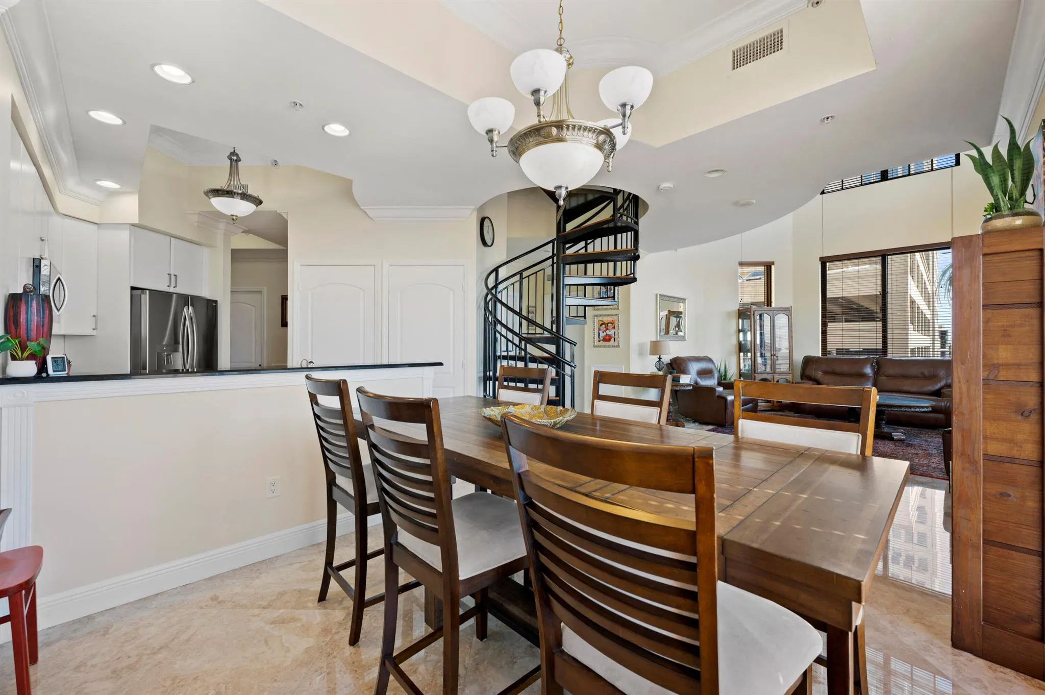 801 S Olive Avenue, #416