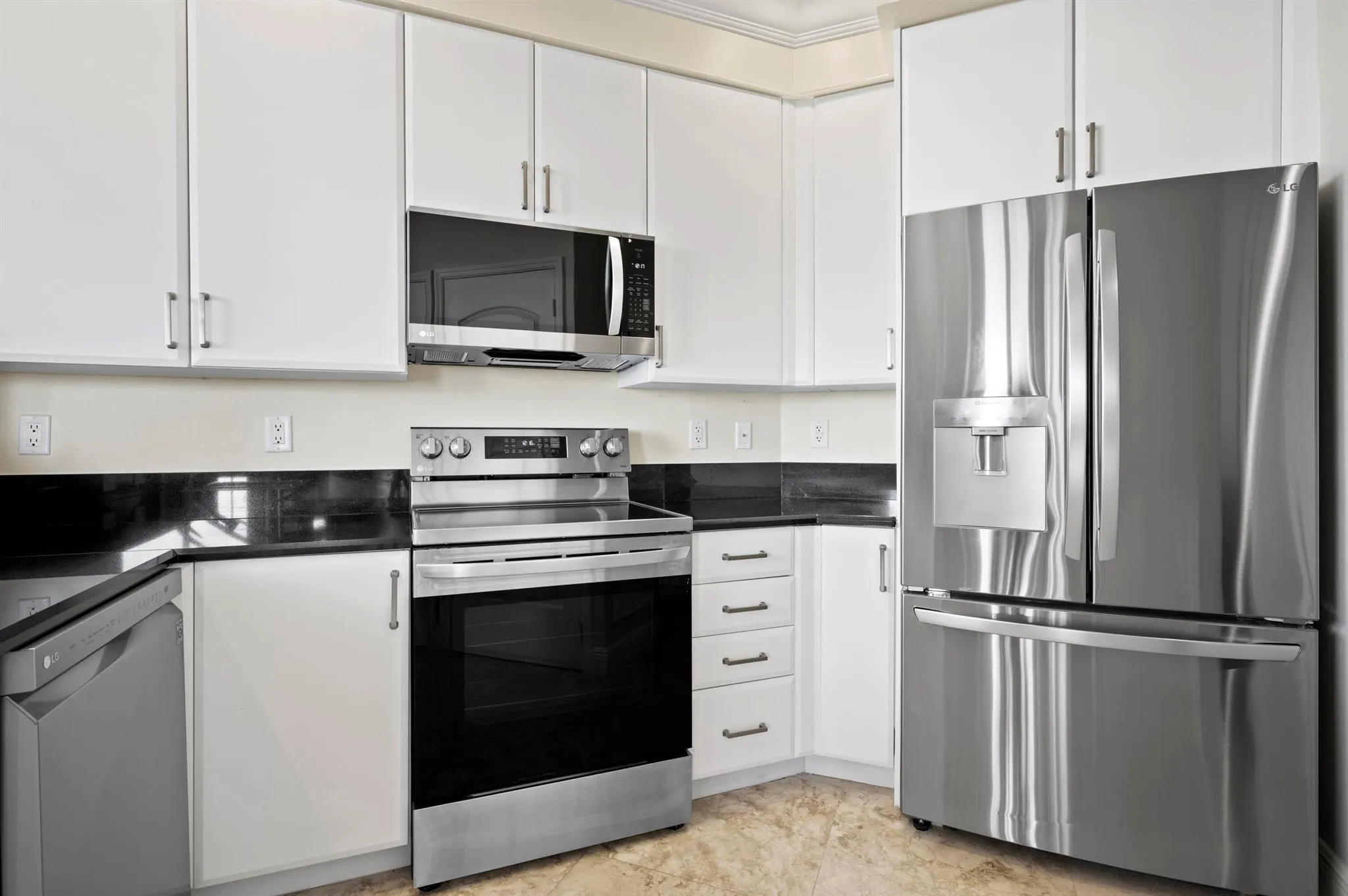 801 S Olive Avenue, #416
