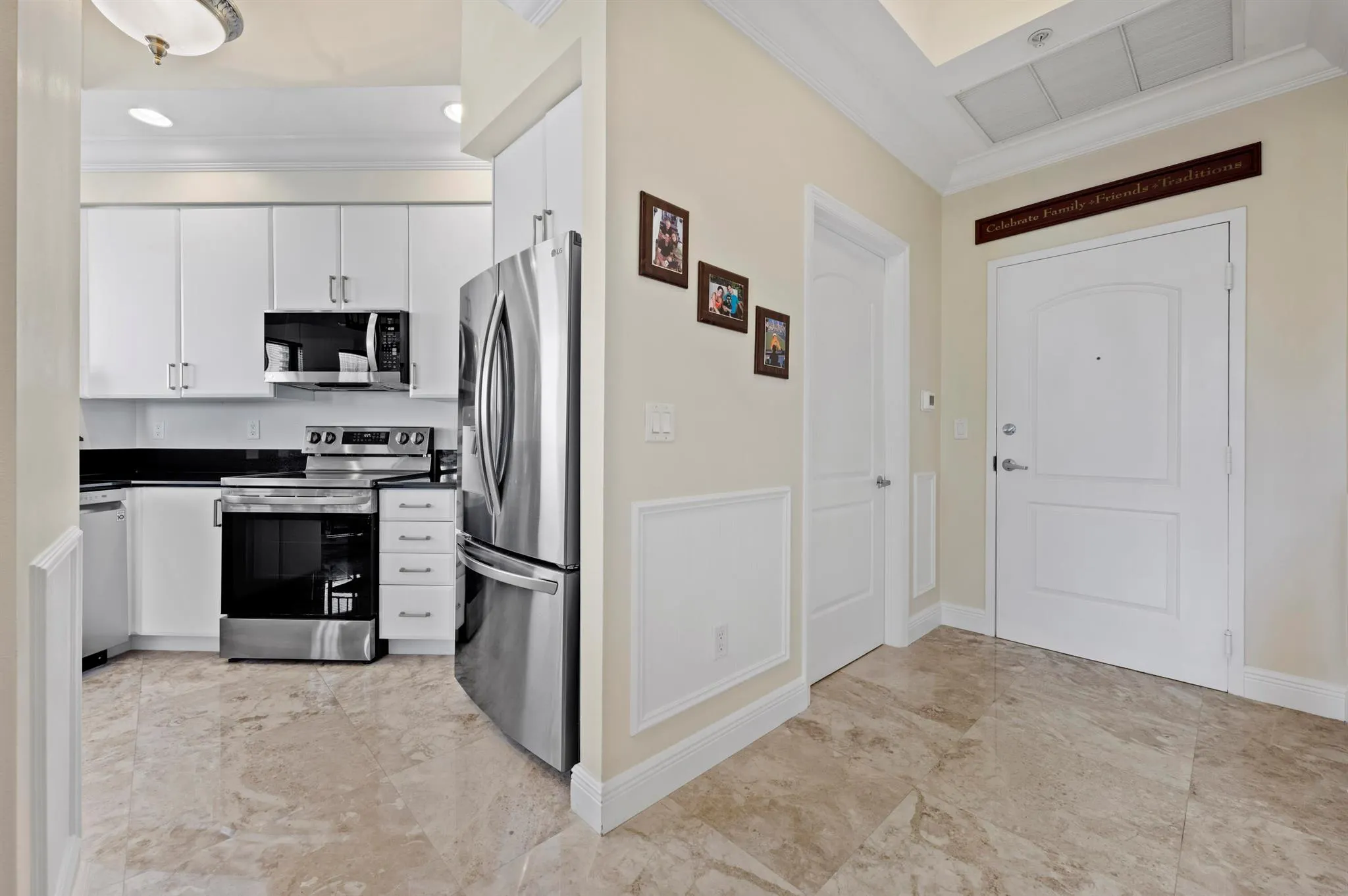 801 S Olive Avenue, #416