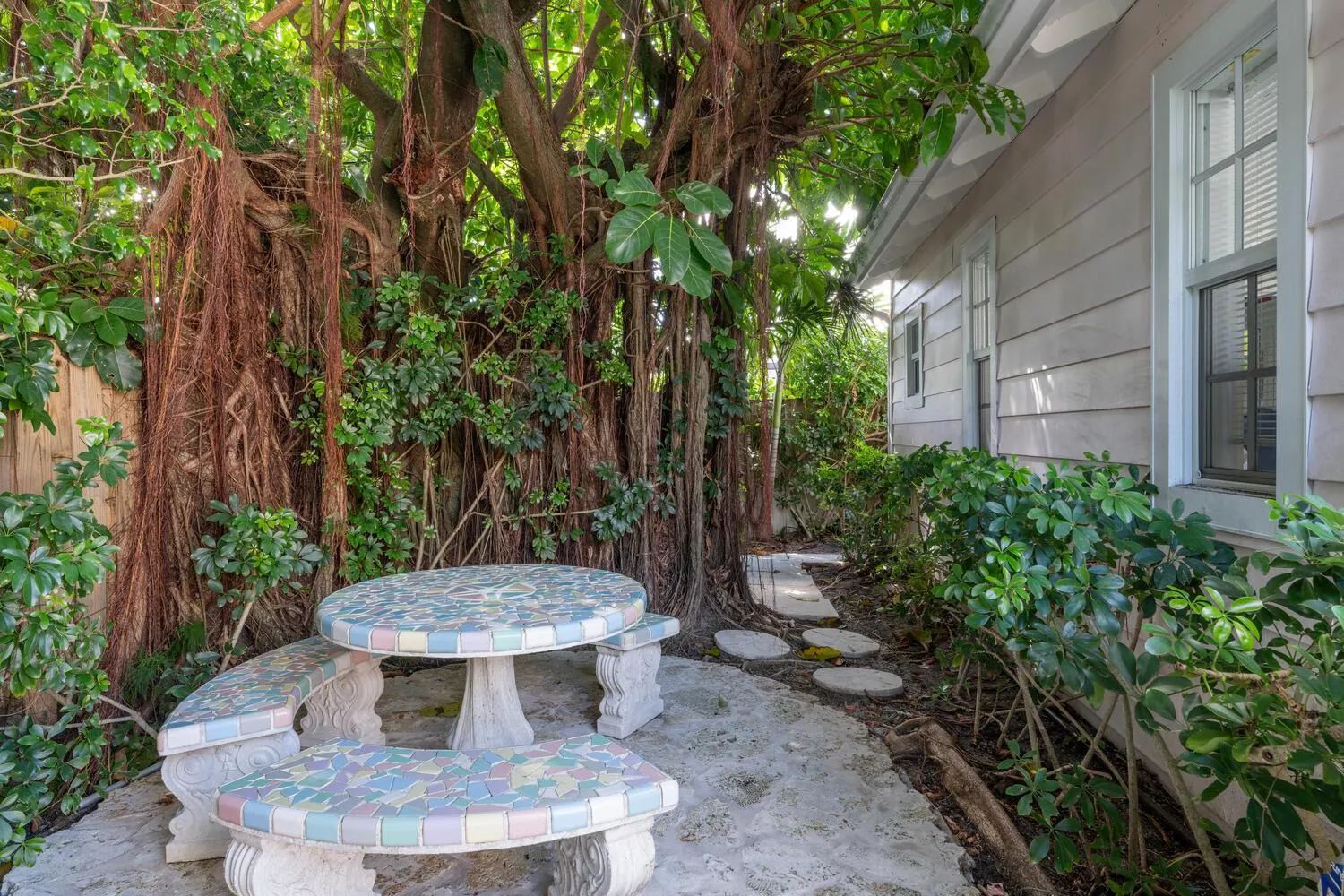 312 Puritan Road Road