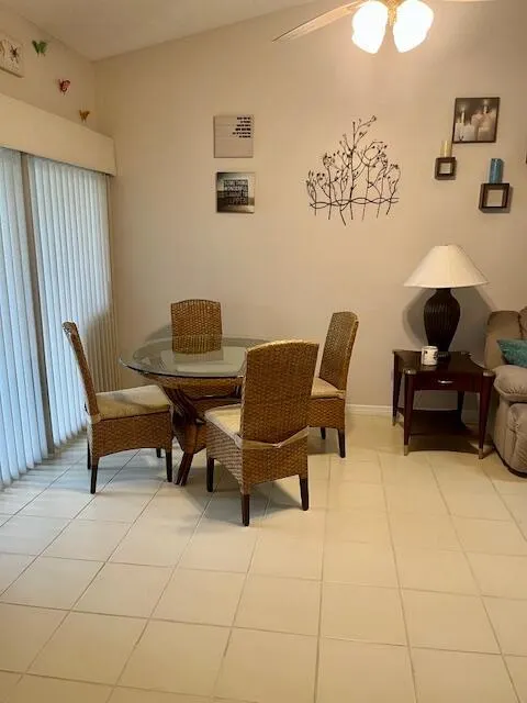 3841 Island Club Circle E