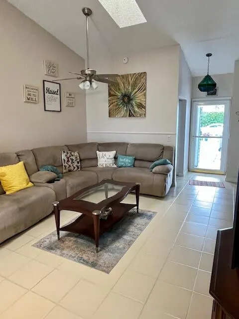 3841 Island Club Circle E