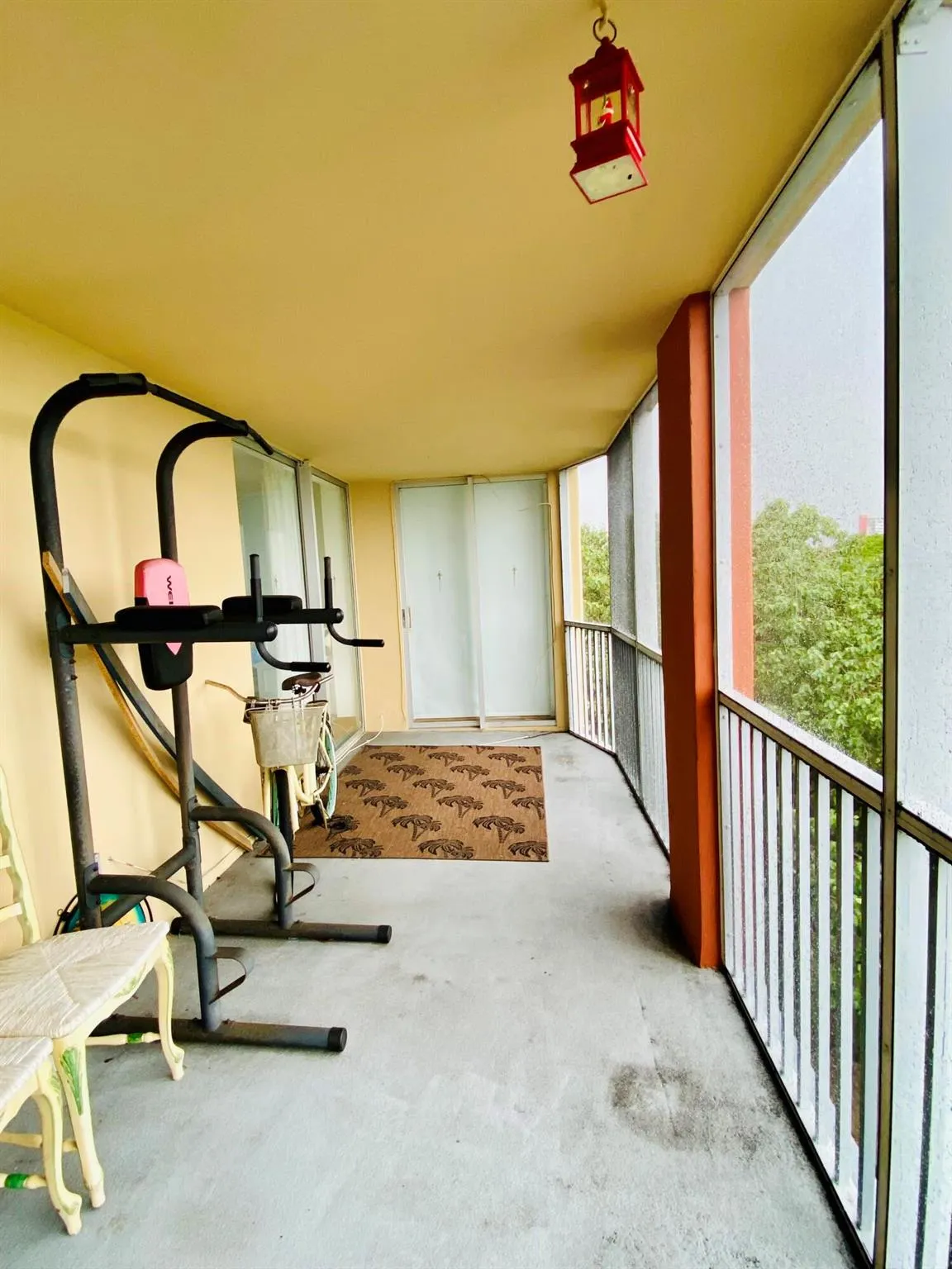 1750 NE 191st Street, #600