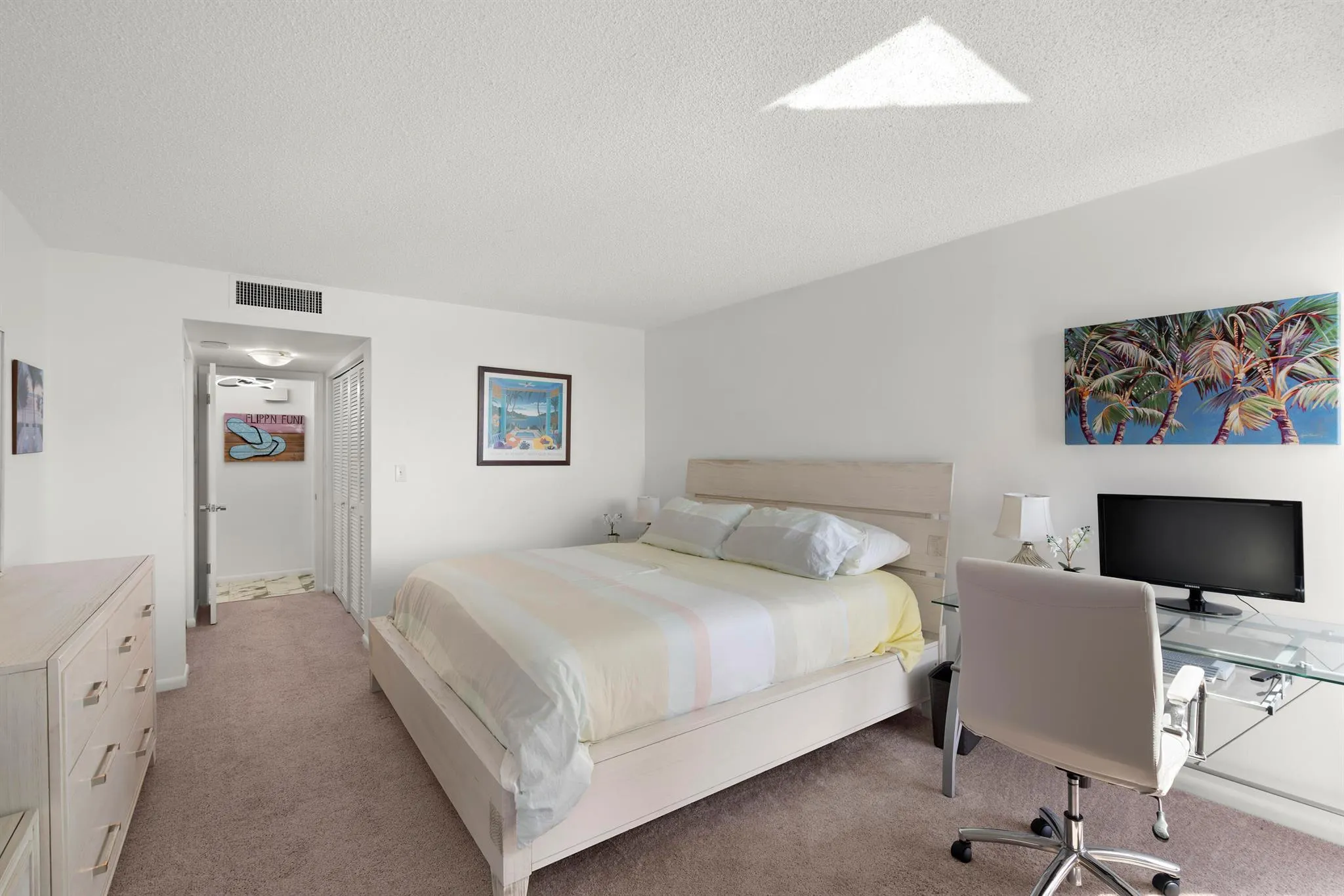 5550 N Ocean Drive, #9d