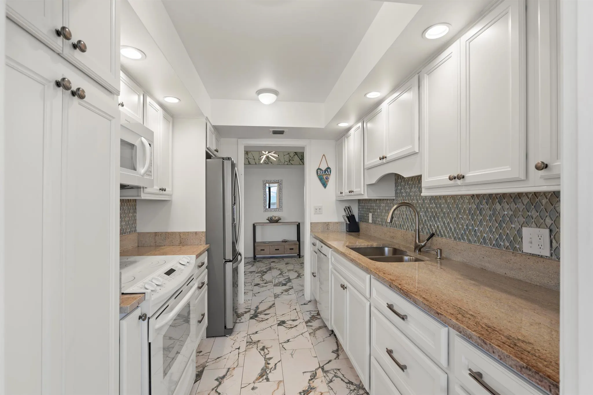 5550 N Ocean Drive, #9d