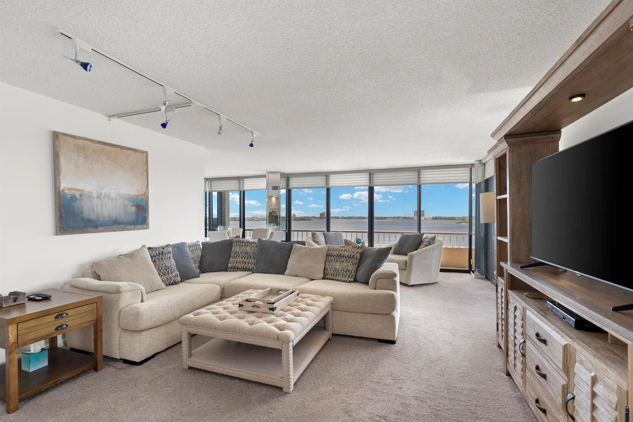 5550 N Ocean Drive, #9d