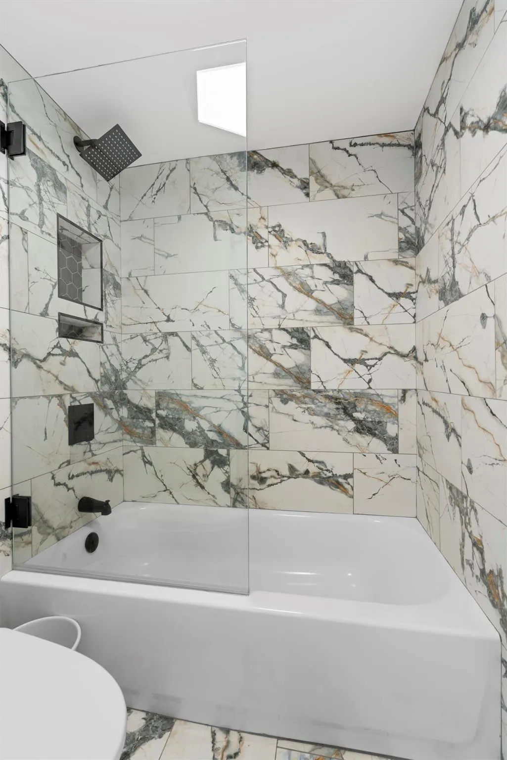 5550 N Ocean Drive, #9d