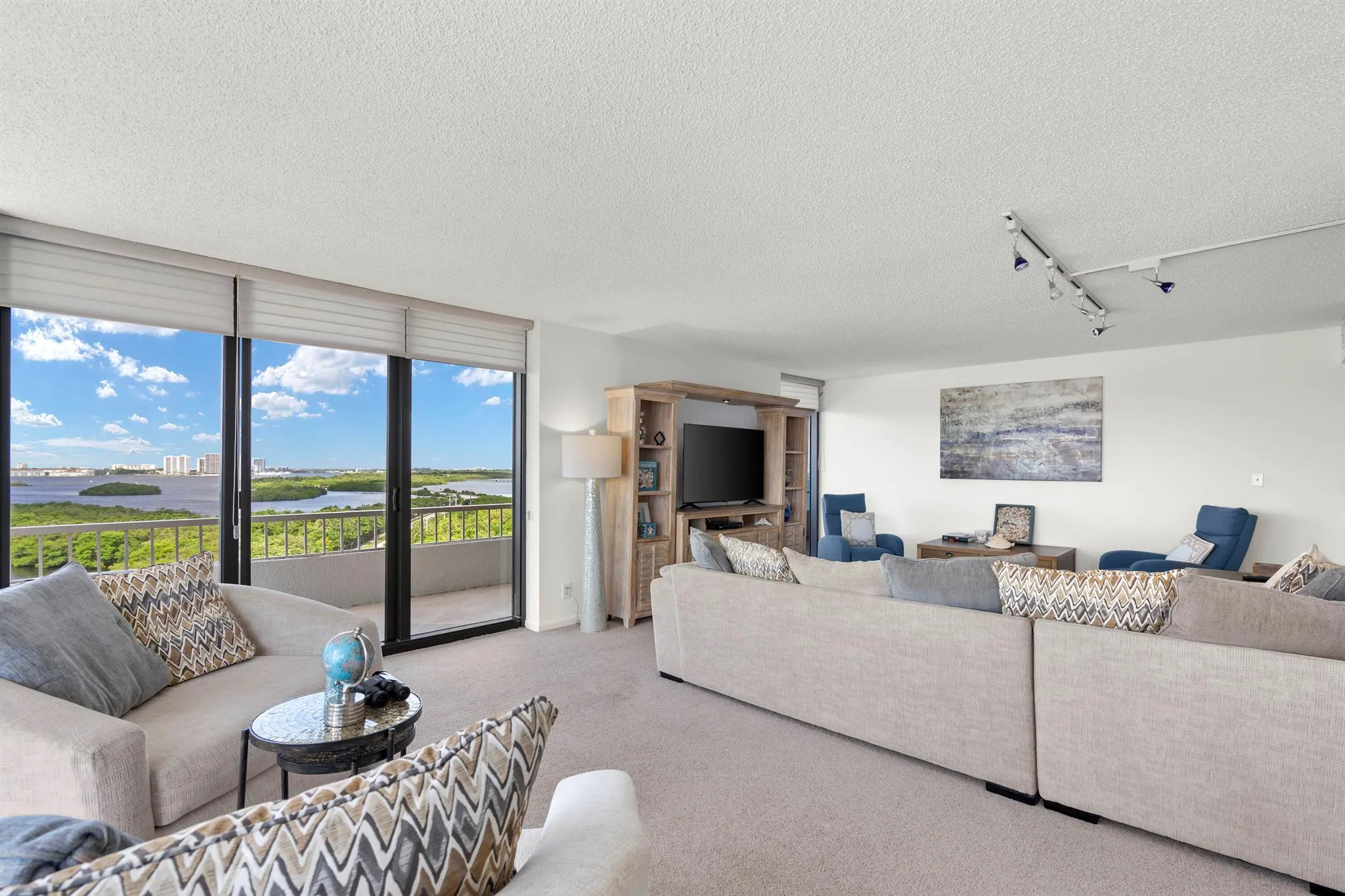 5550 N Ocean Drive, #9d