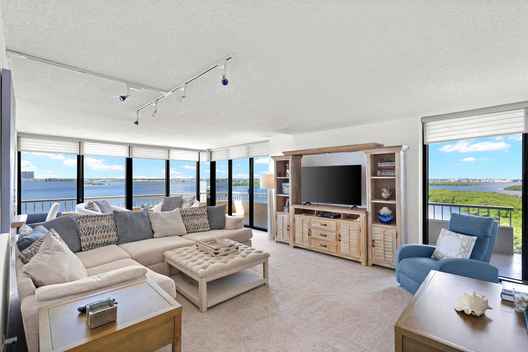 5550 N Ocean Drive, #9d
