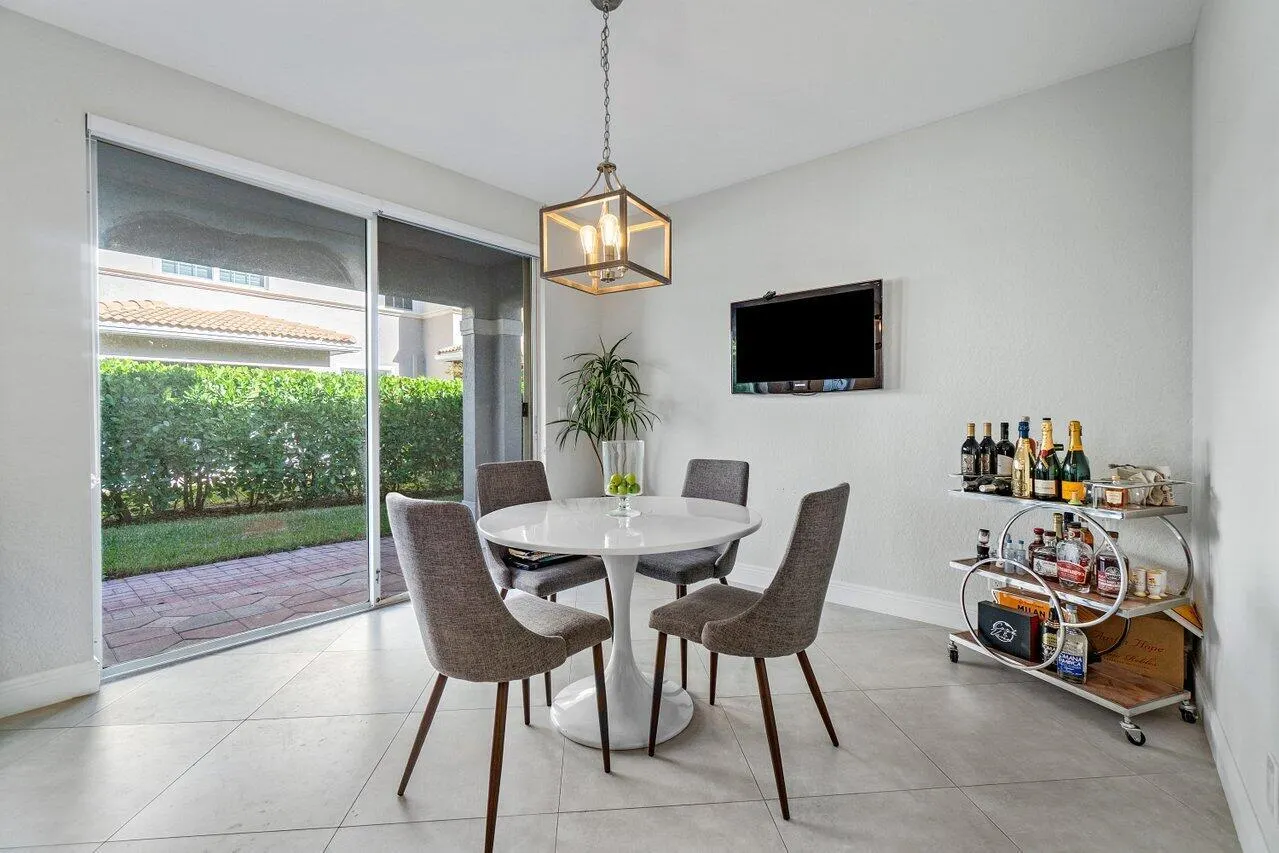 4443 Regal Court
