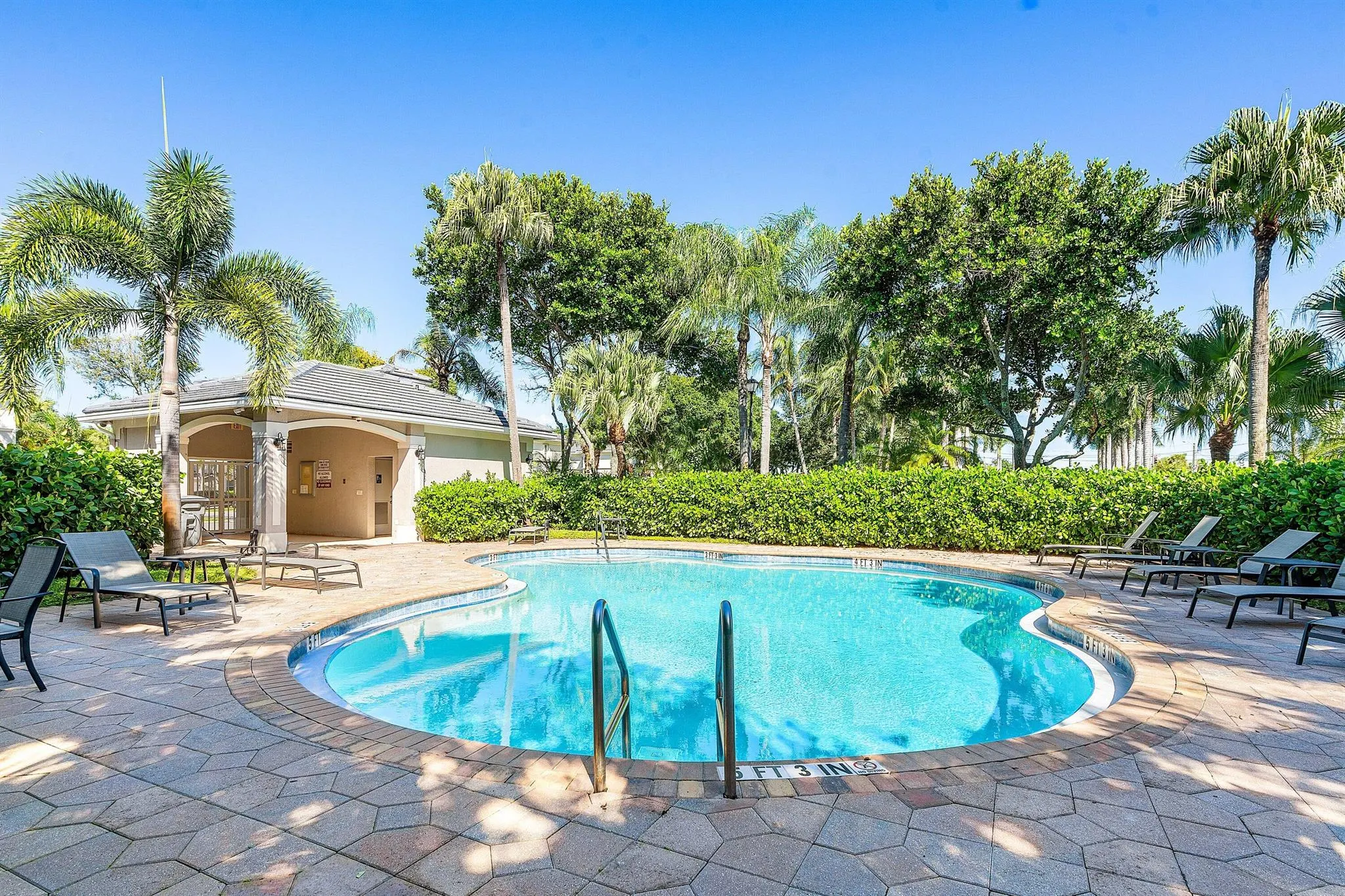 4443 Regal Court