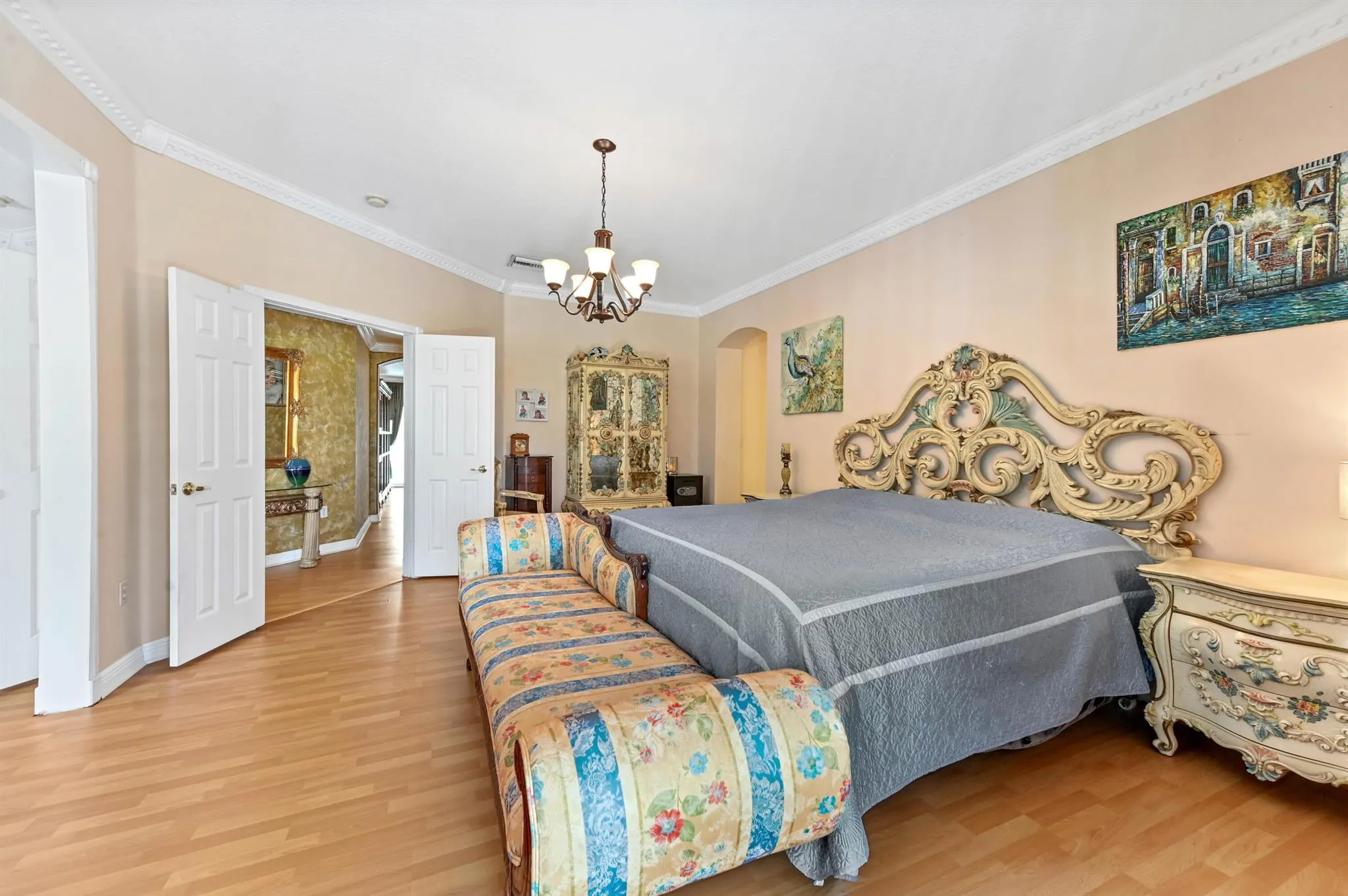 2503 Glendale Drive
