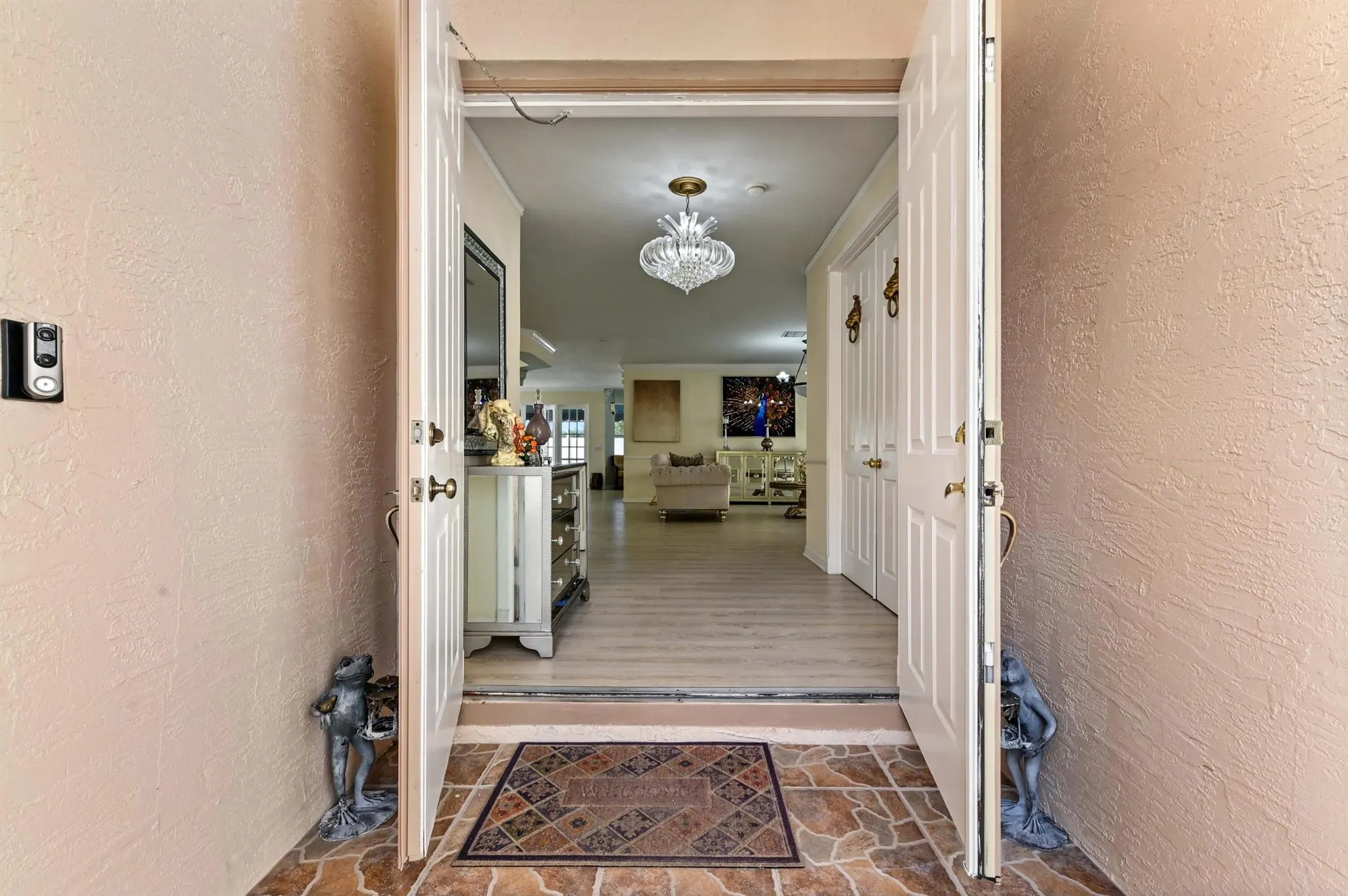 2503 Glendale Drive