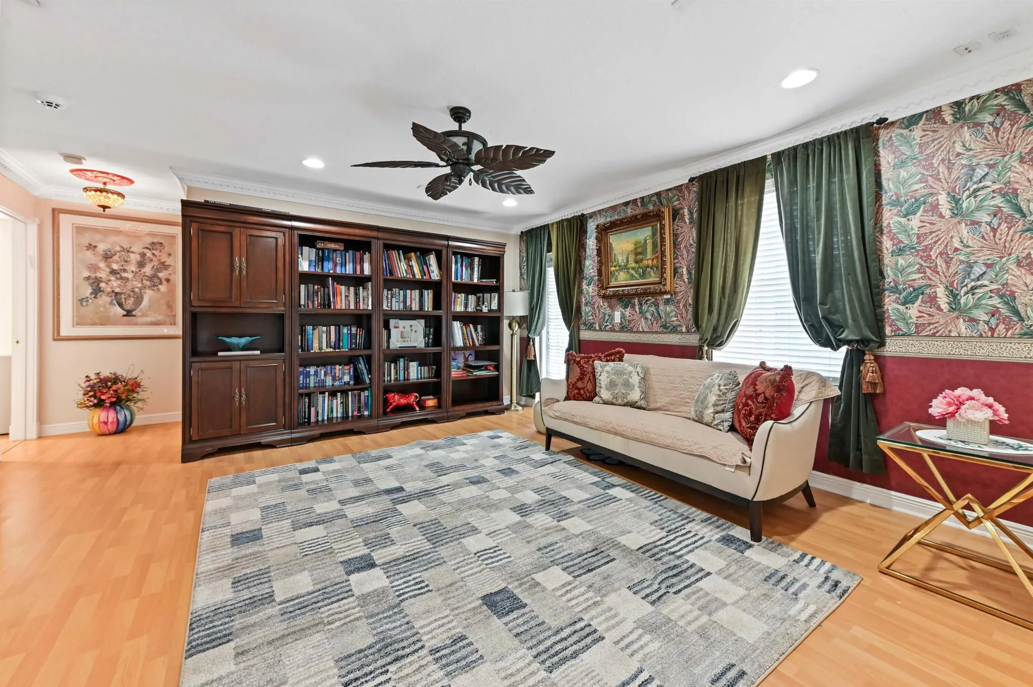 2503 Glendale Drive