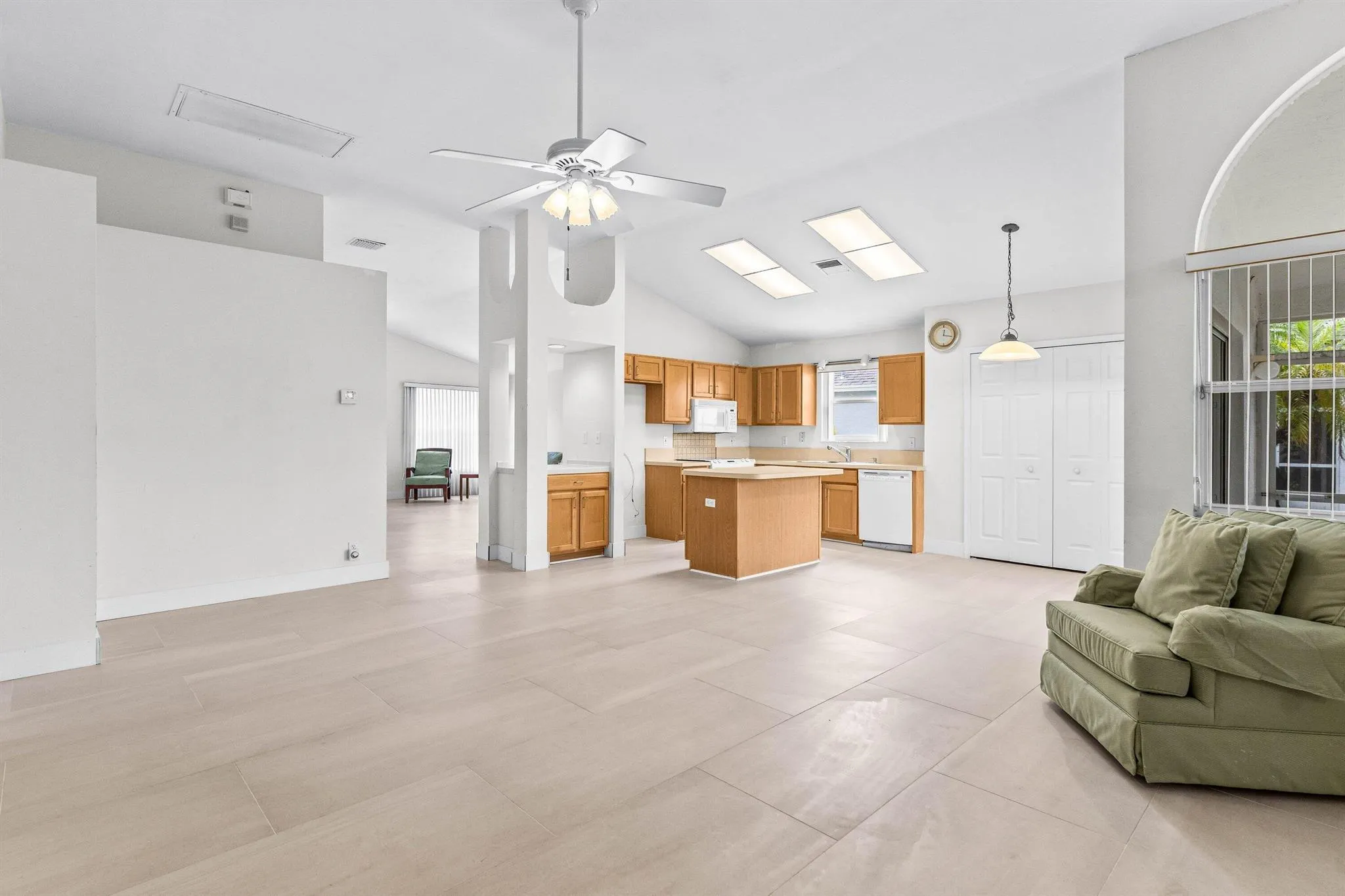 2239 Soundings Court