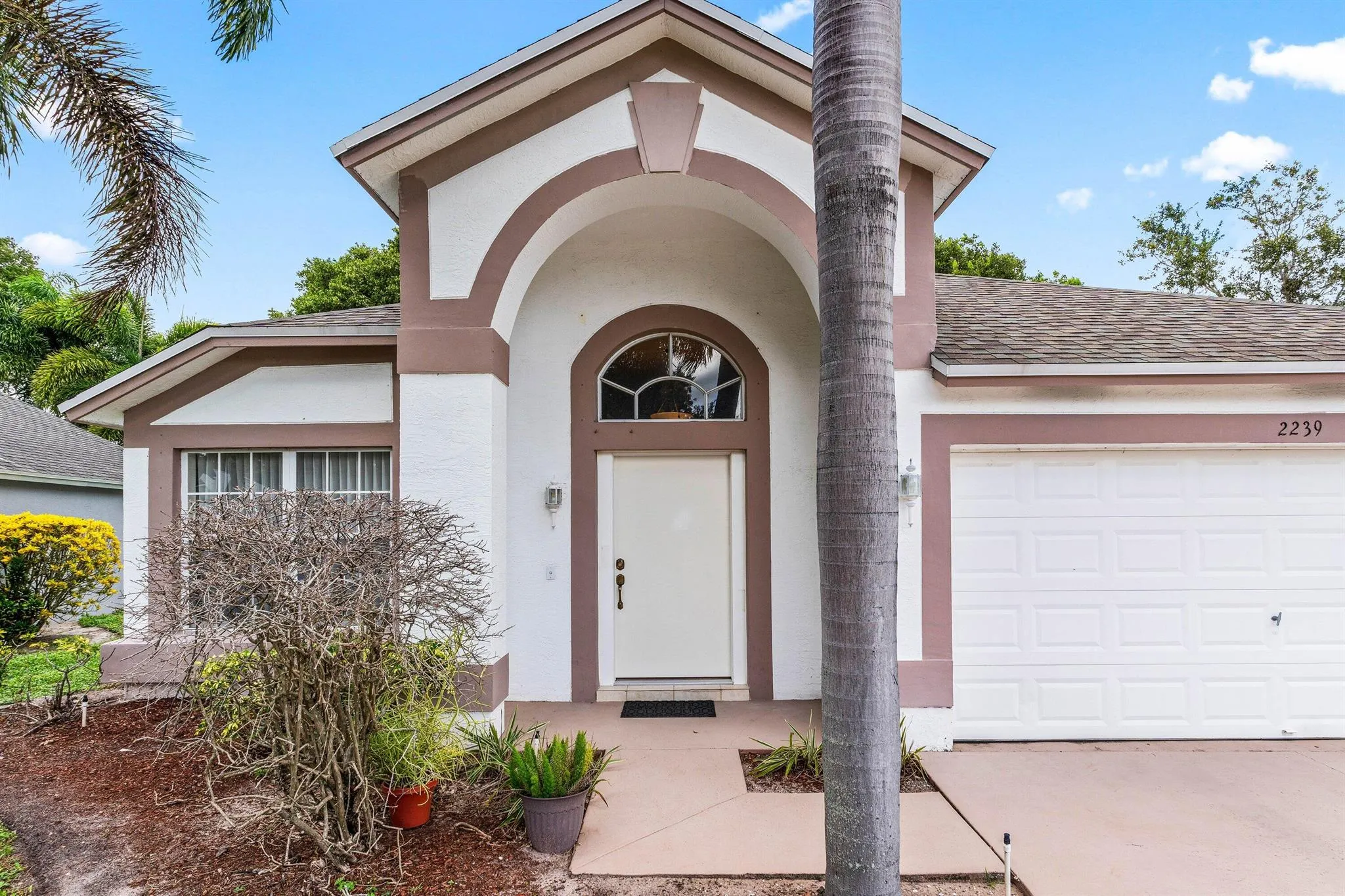 2239 Soundings Court