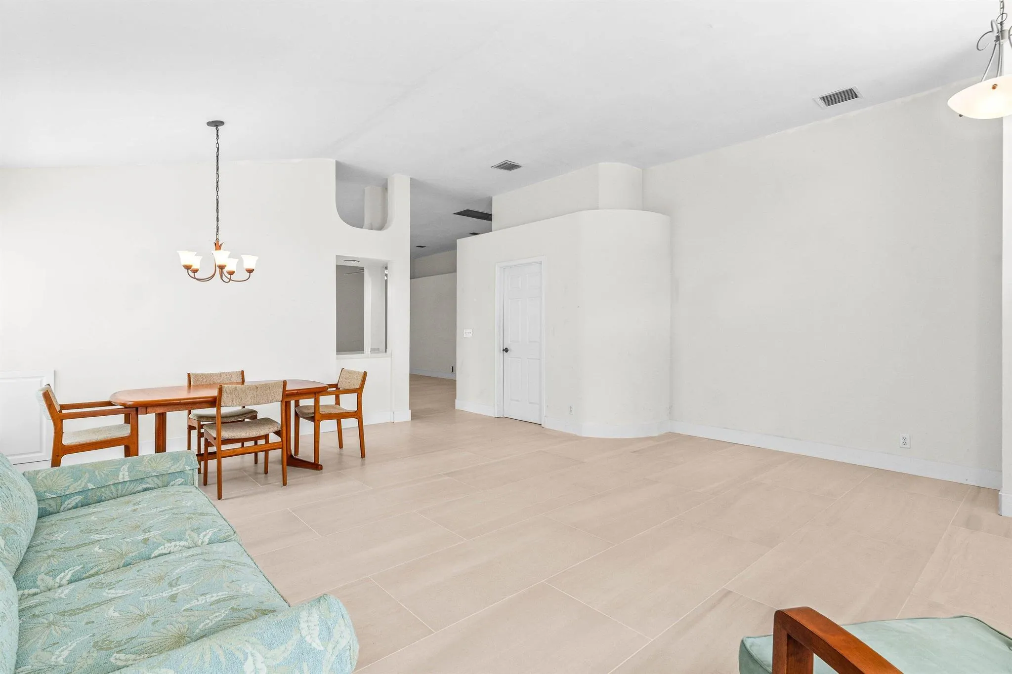 2239 Soundings Court