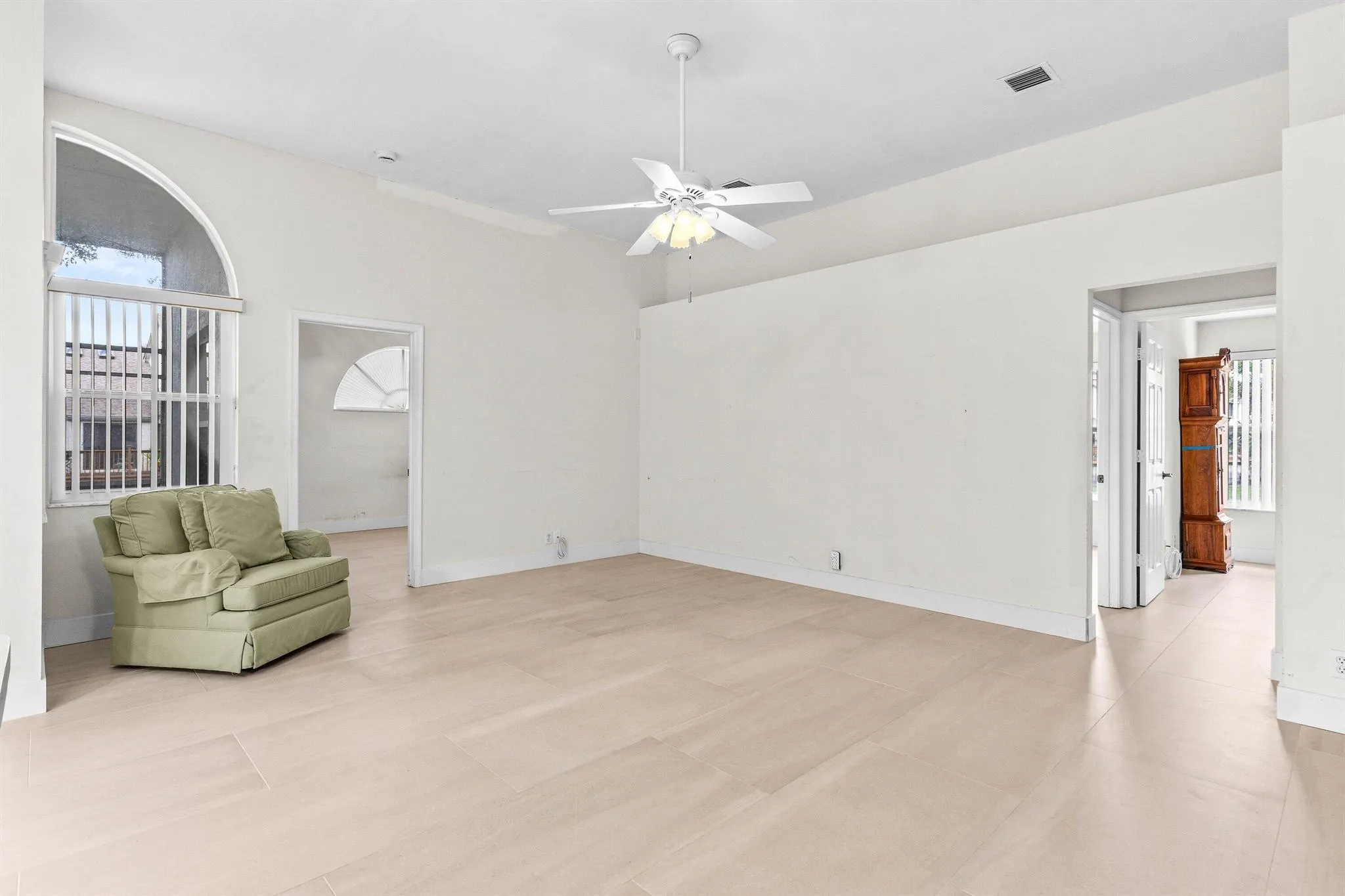 2239 Soundings Court