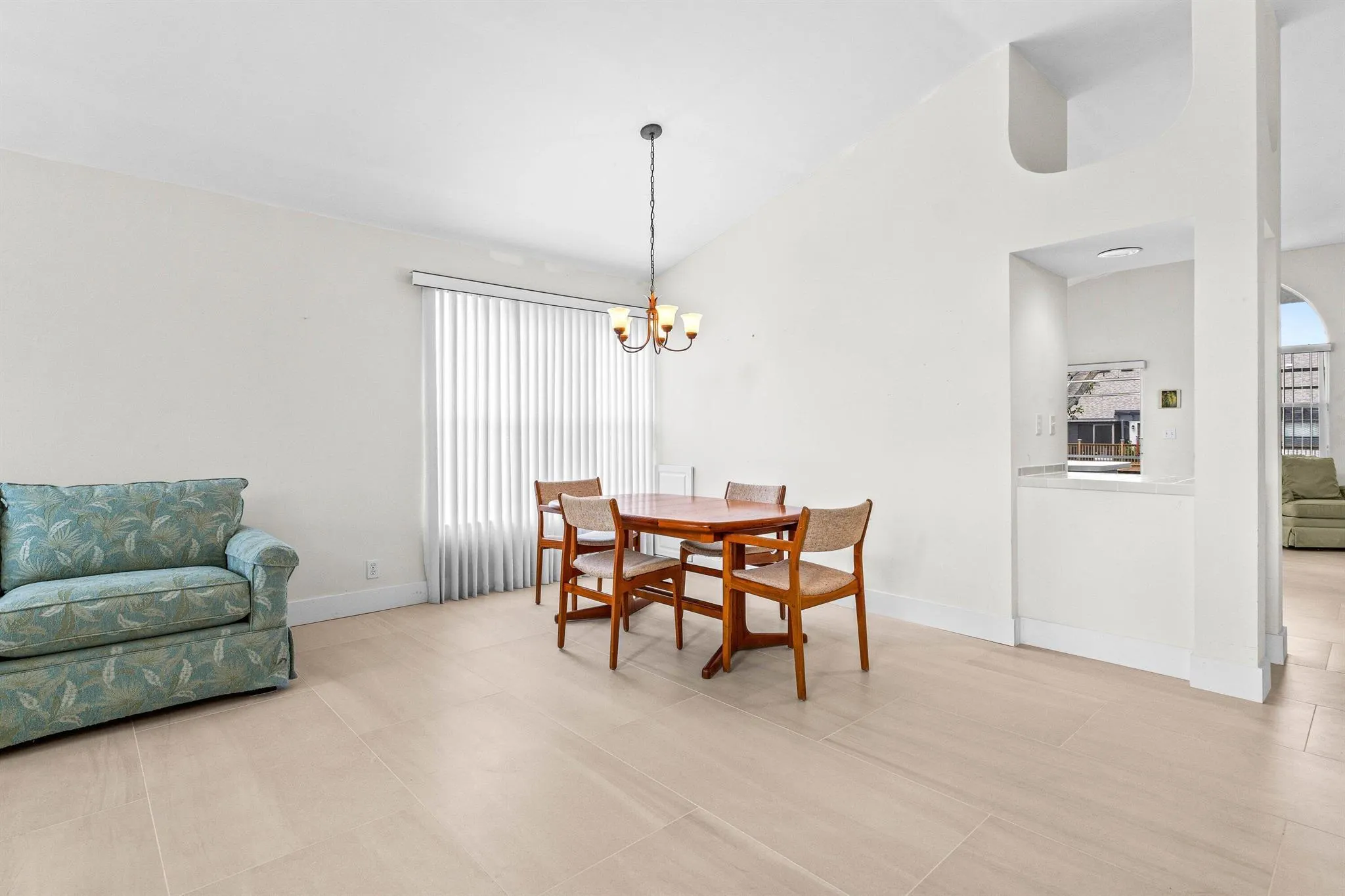 2239 Soundings Court