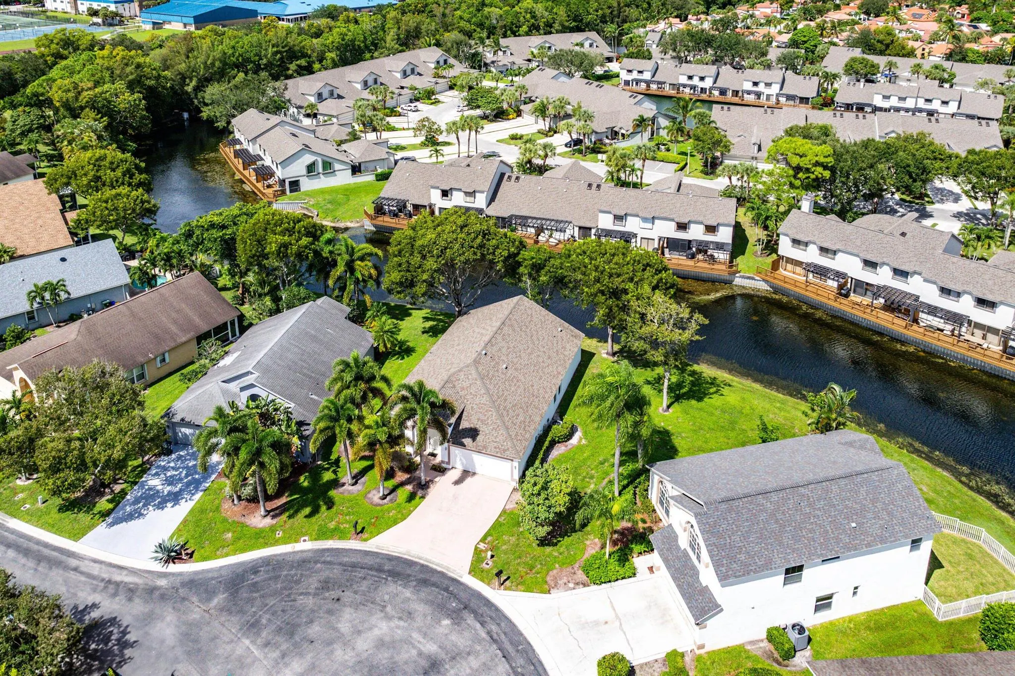 2239 Soundings Court
