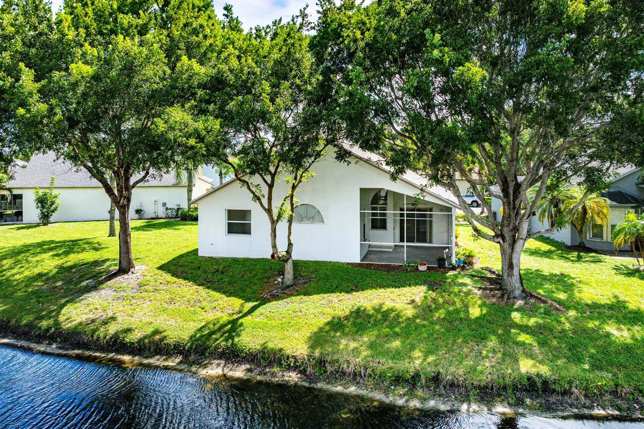 2239 Soundings Court