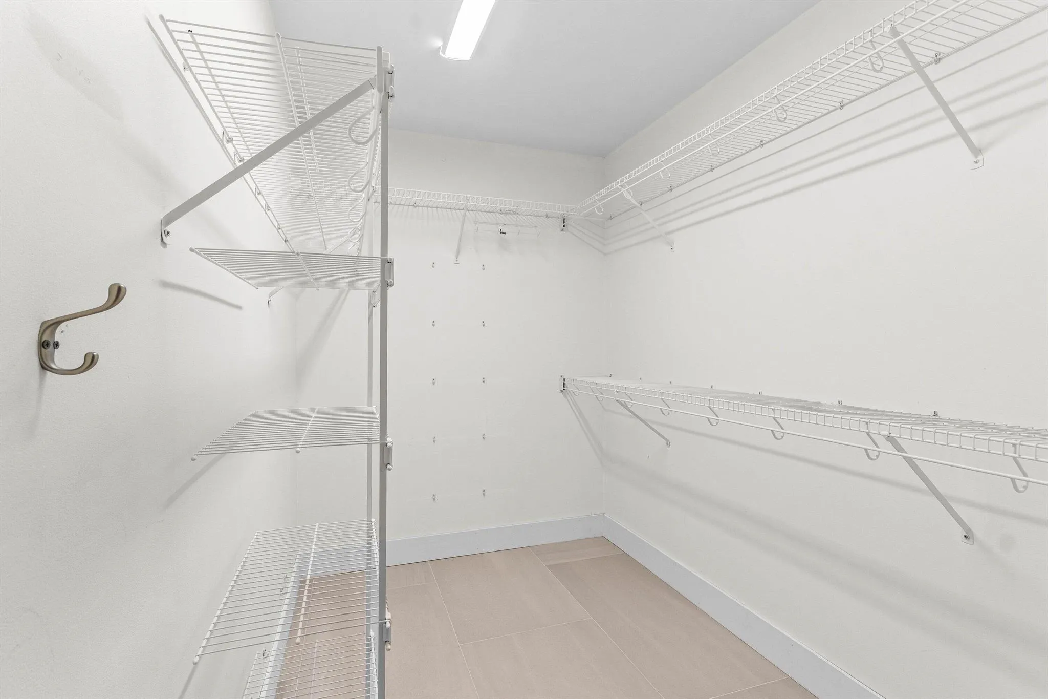 2239 Soundings Court