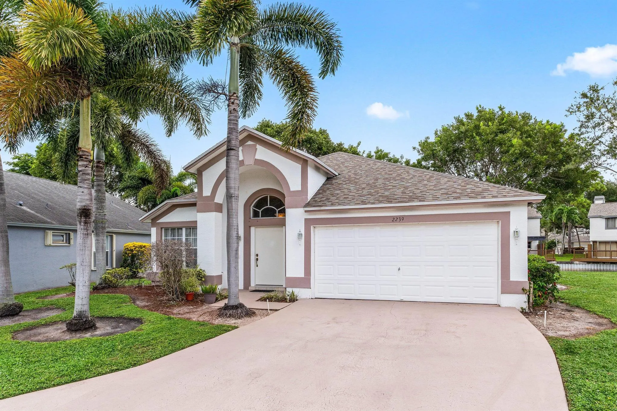 2239 Soundings Court