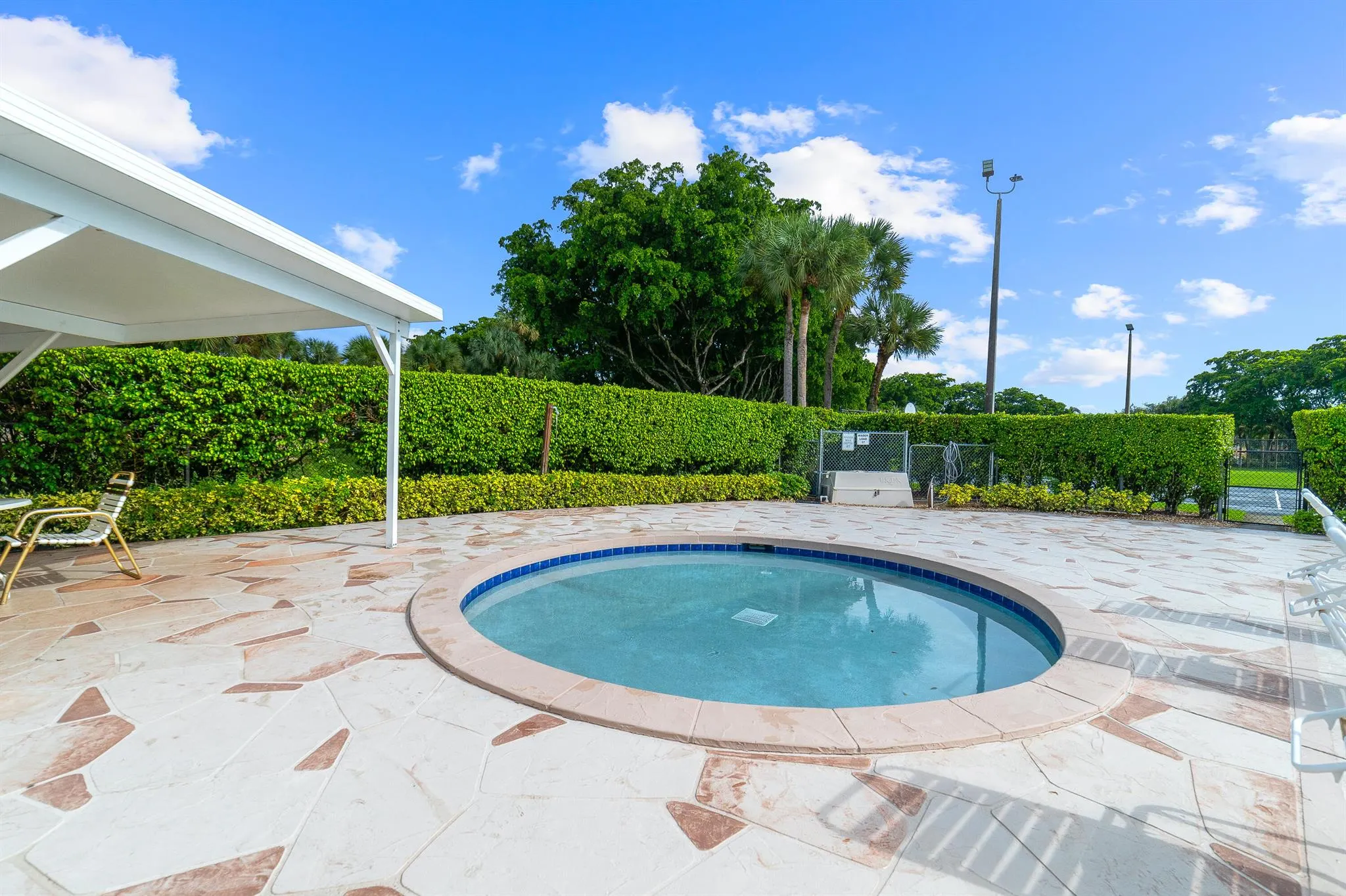 702 Buttonwood Lane