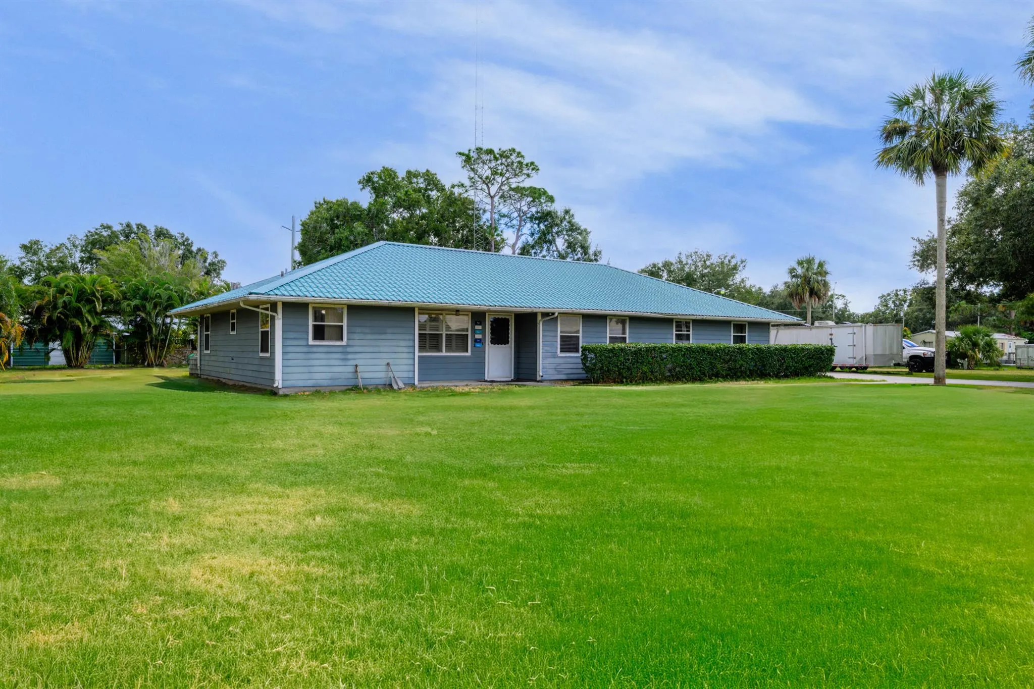 588 NE 28th Avenue