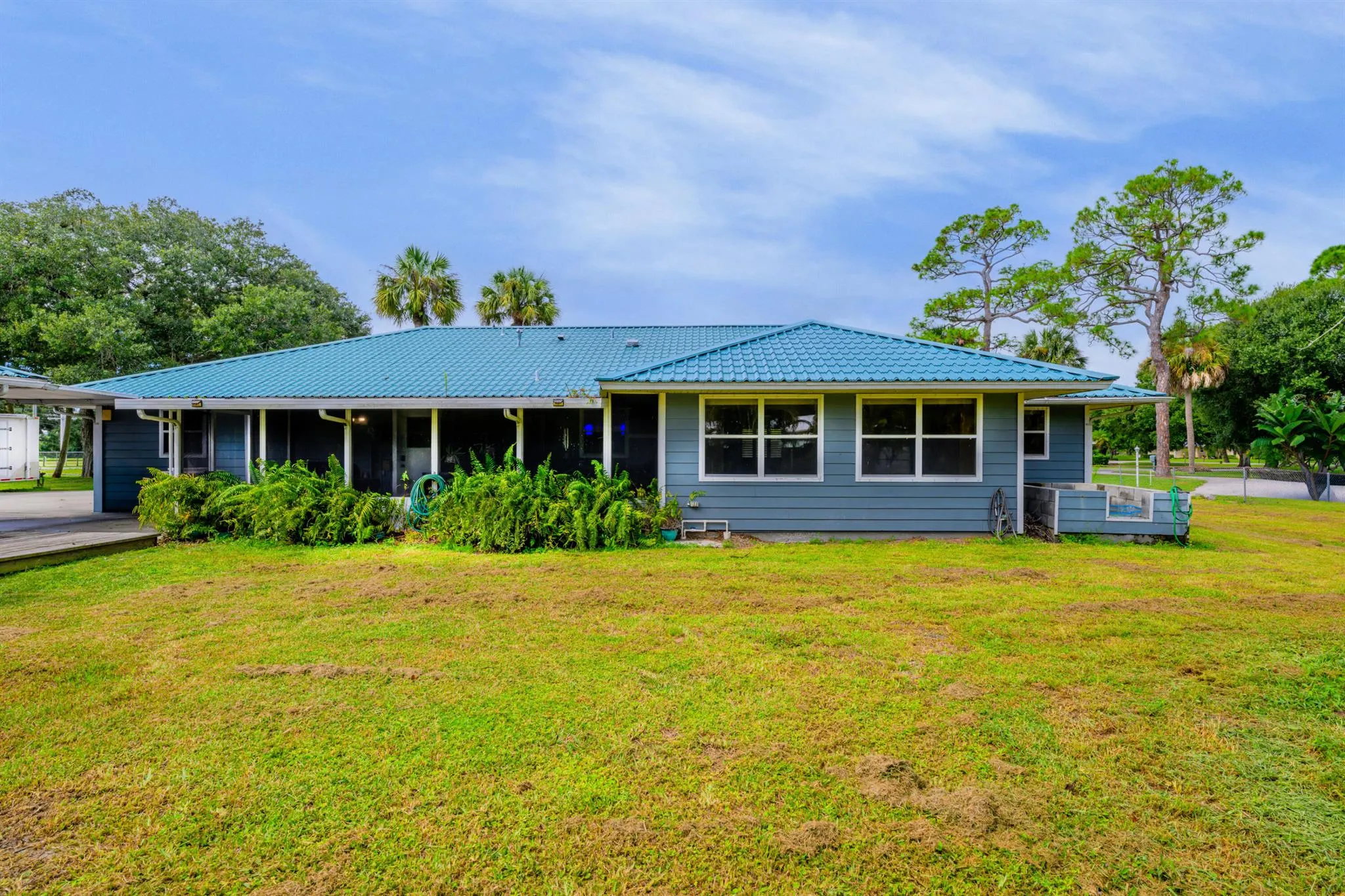 588 NE 28th Avenue