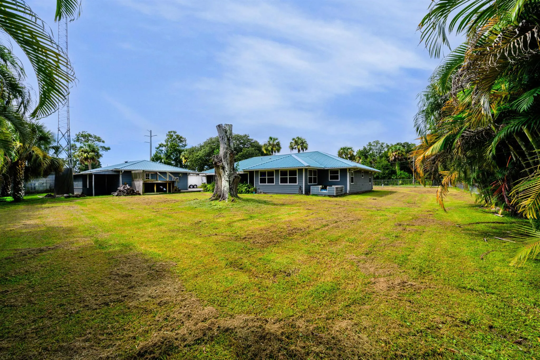588 NE 28th Avenue